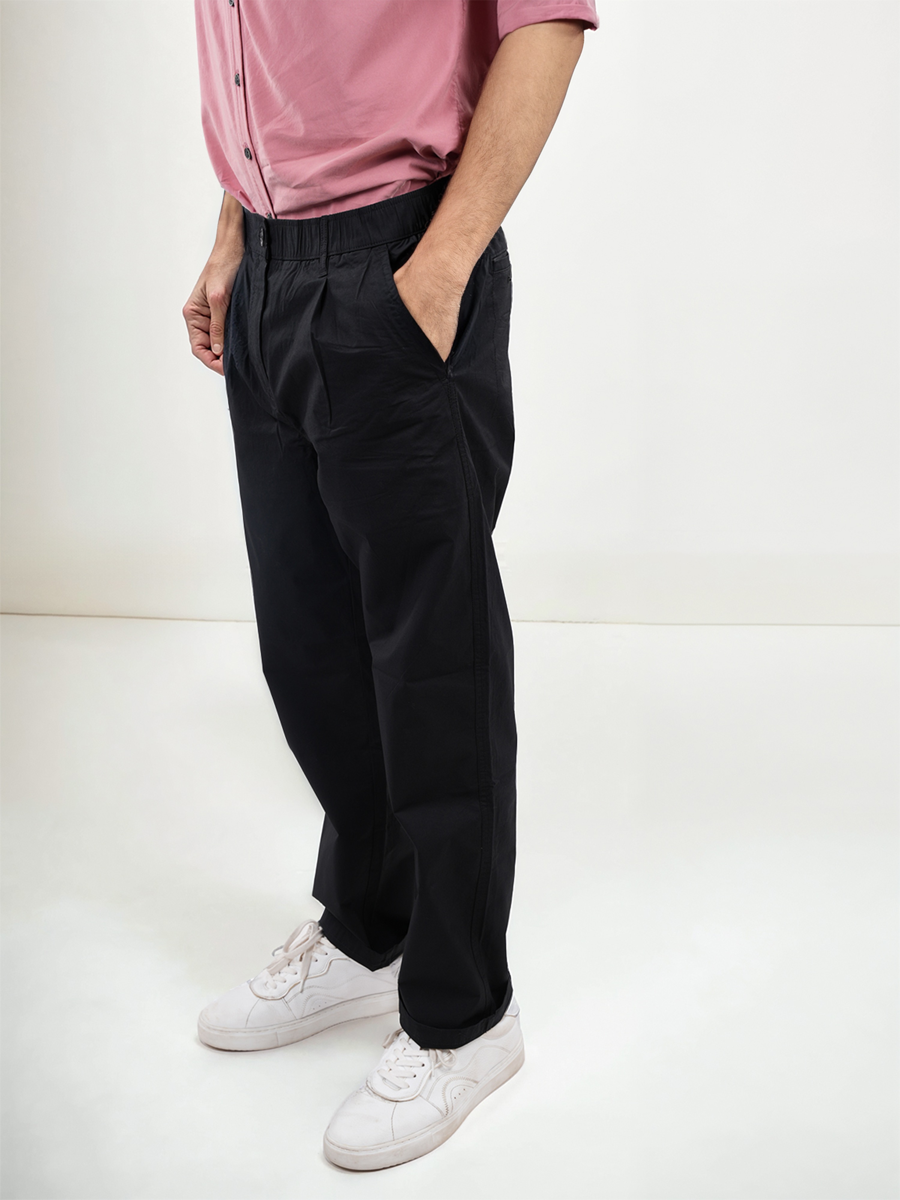 Celio Men Black Solid Regular Fit Cotton Cargo Trousers