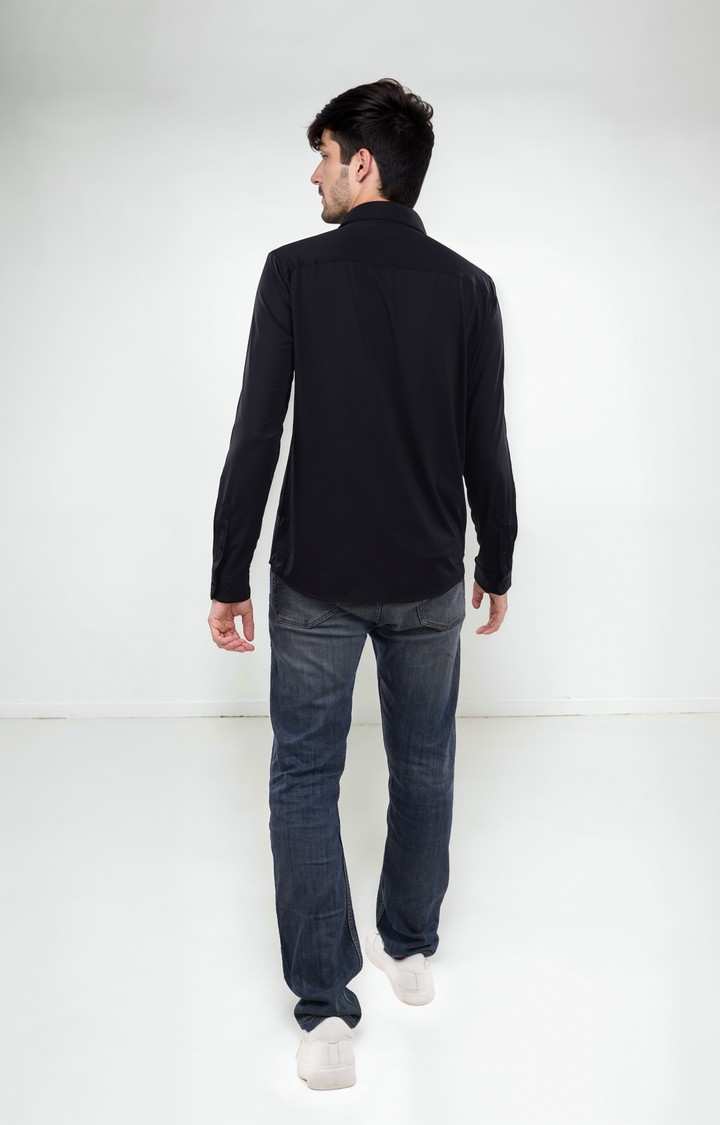 Celio Men Black Solid Regular Fit Nylon Knit Shirts