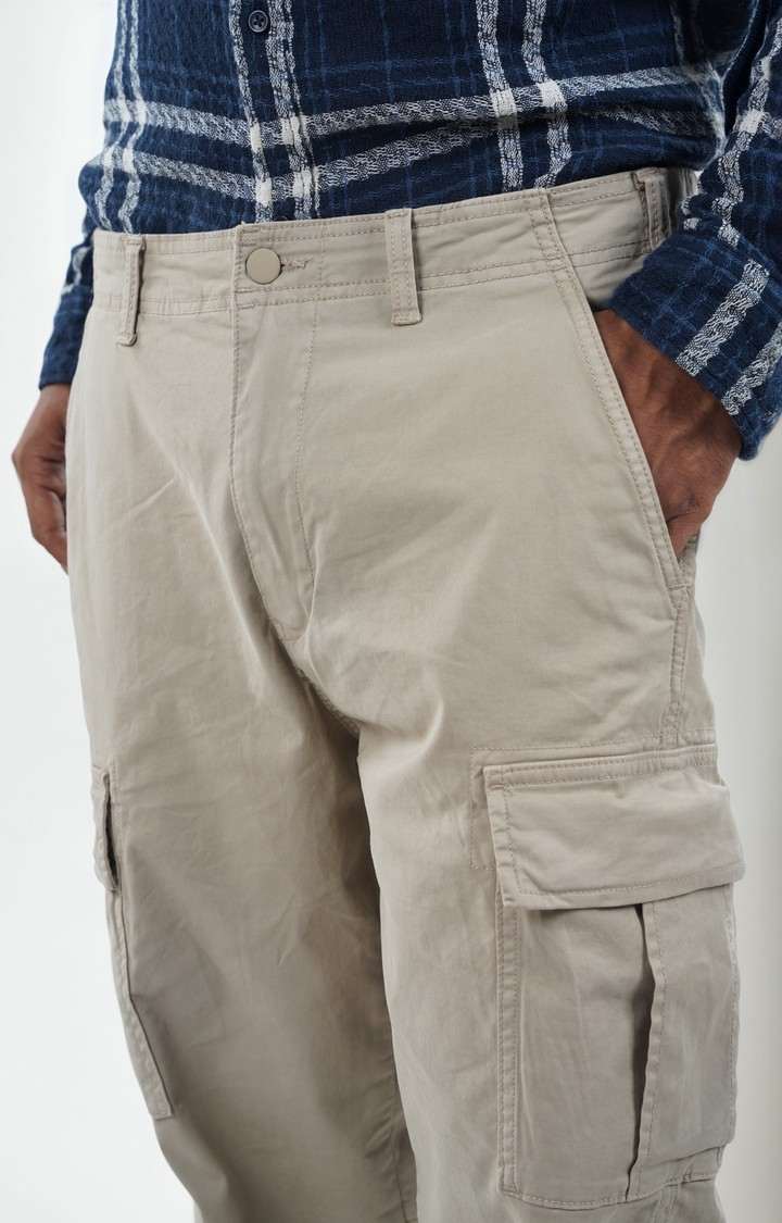 Celio Men Beige Solid Straight Fit Cotton Cargo Trousers