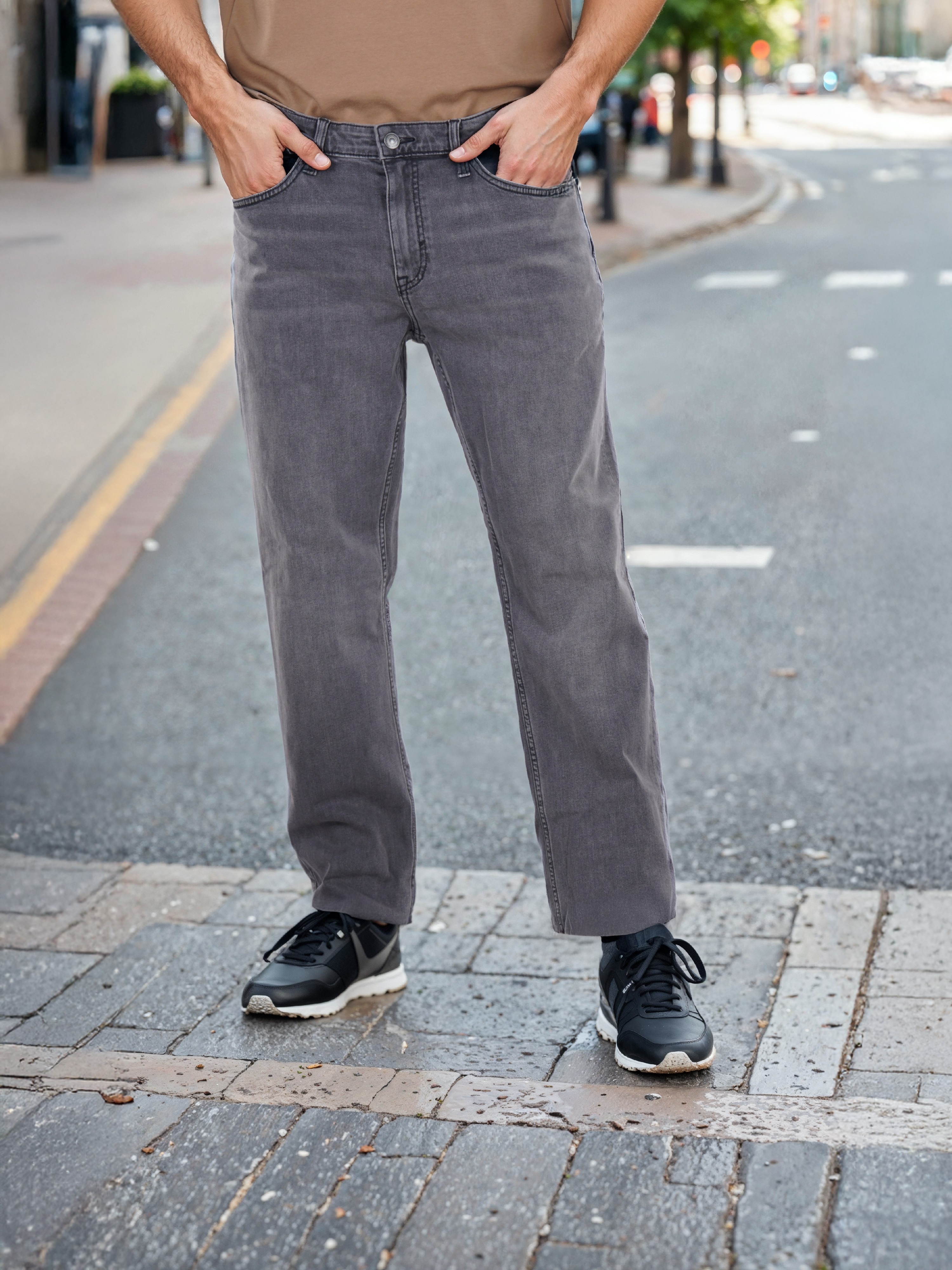 Celio Men Brown Solid Regular Fit Cotton Jeans