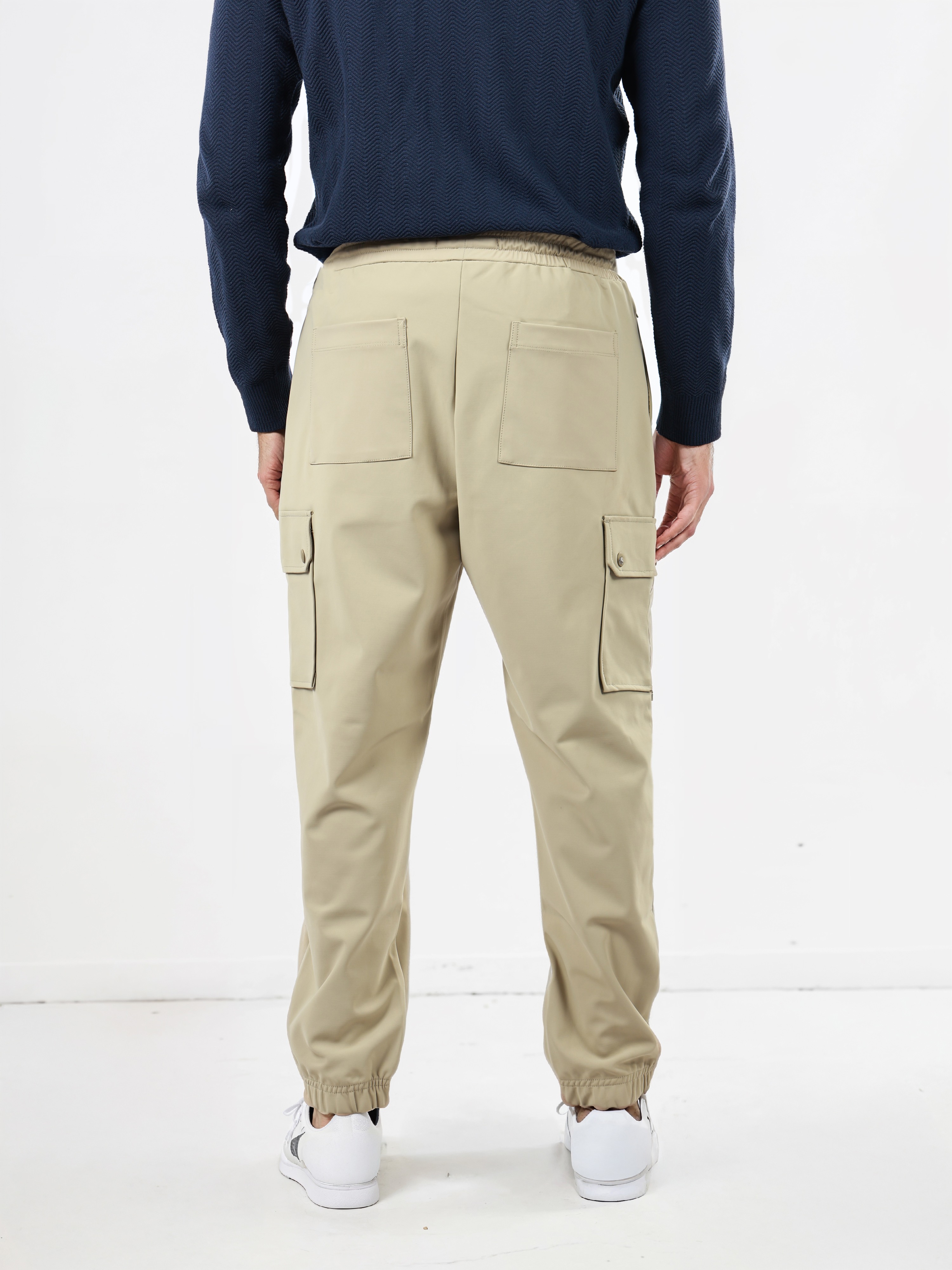 Celio Men Beige Solid Slim Fit Nylon Cargo Trouser