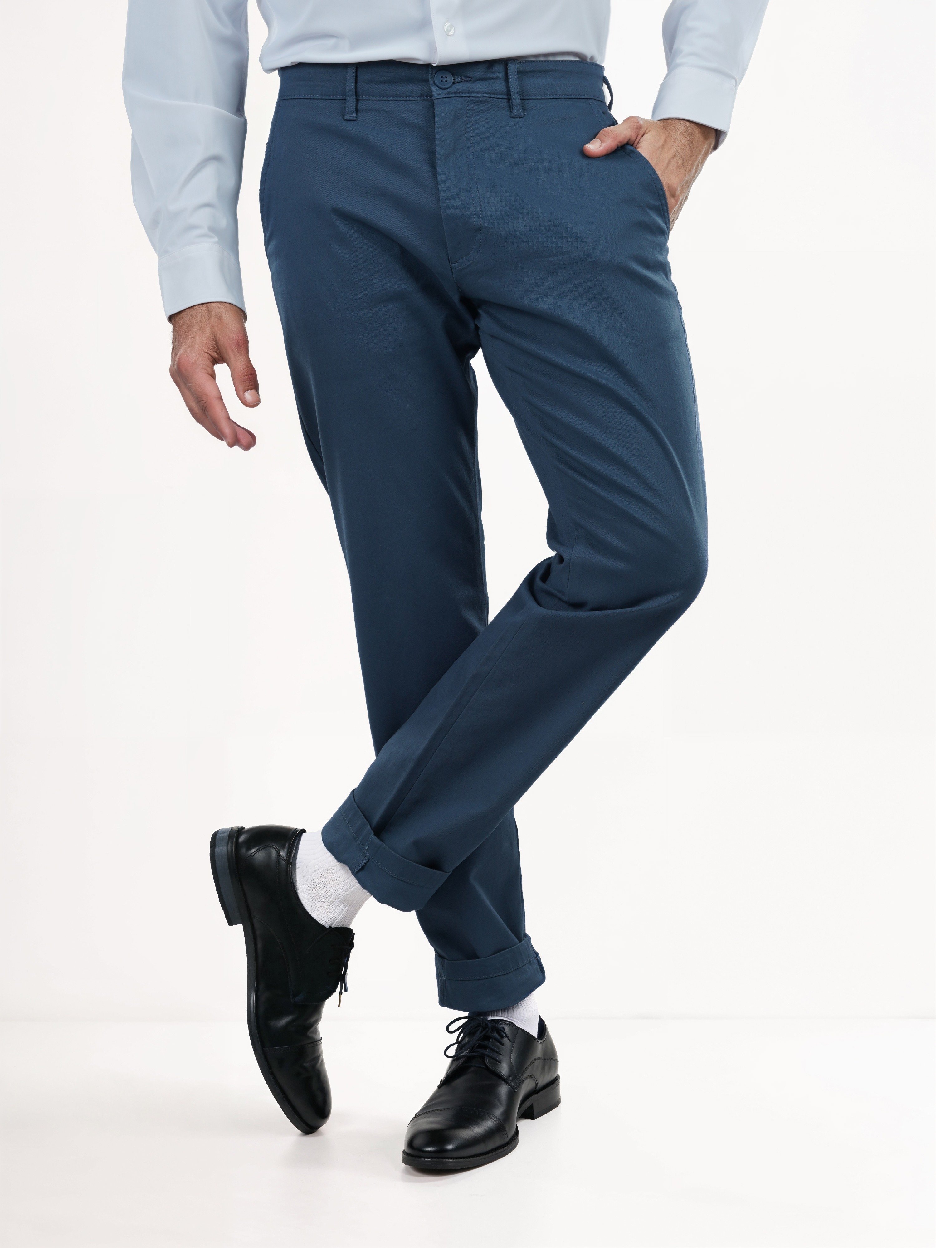 Celio Men Blue Solid Slim Fit Cotton Trousers