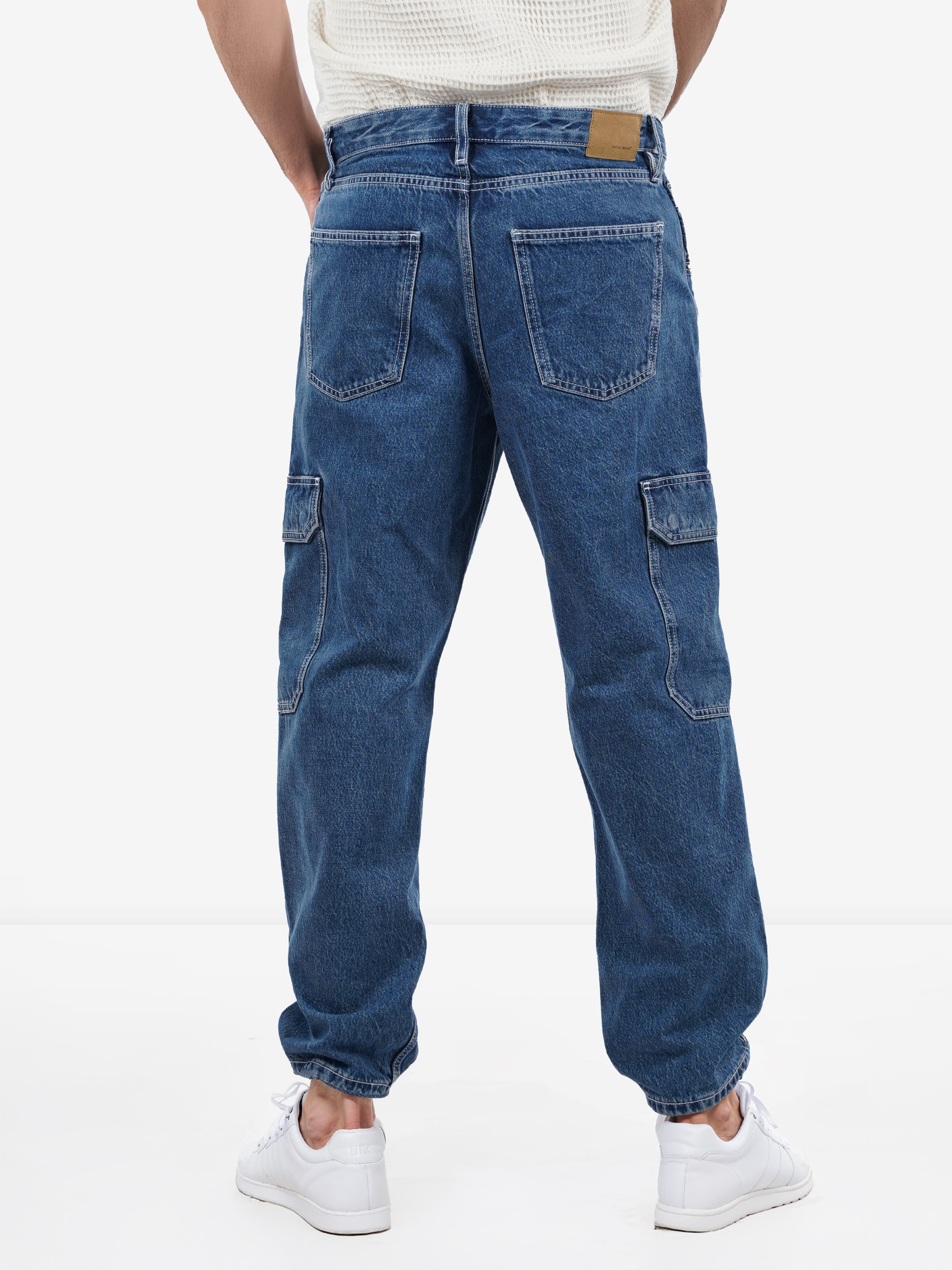 Celio Men Grey Solid Relaxed Fit Cotton Jeans