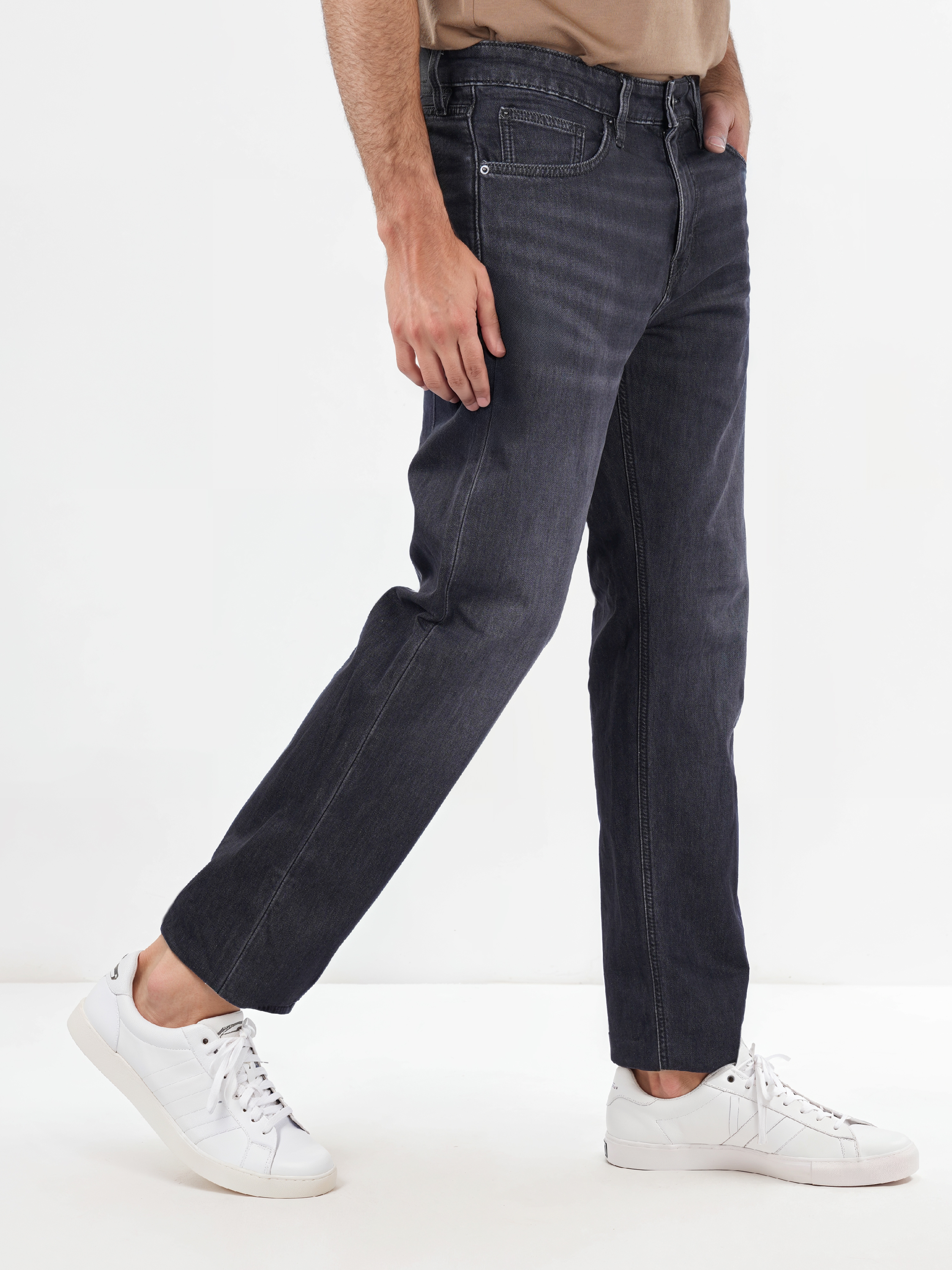 Celio Men Grey Solid Regular Fit Polyester-Blend Jeans