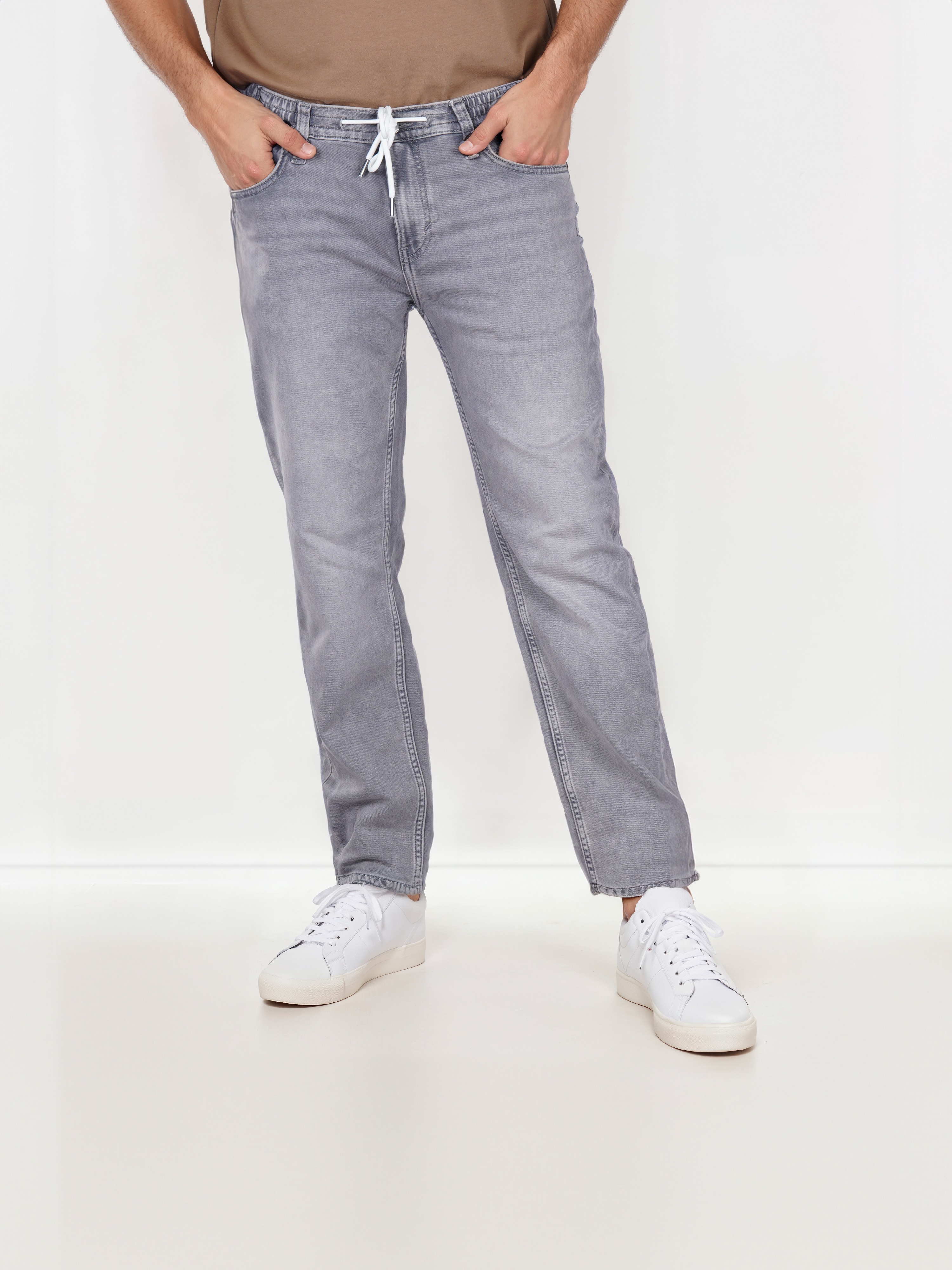 Celio Men Grey Solid Slim Fit Drawstring Cotton Jeans