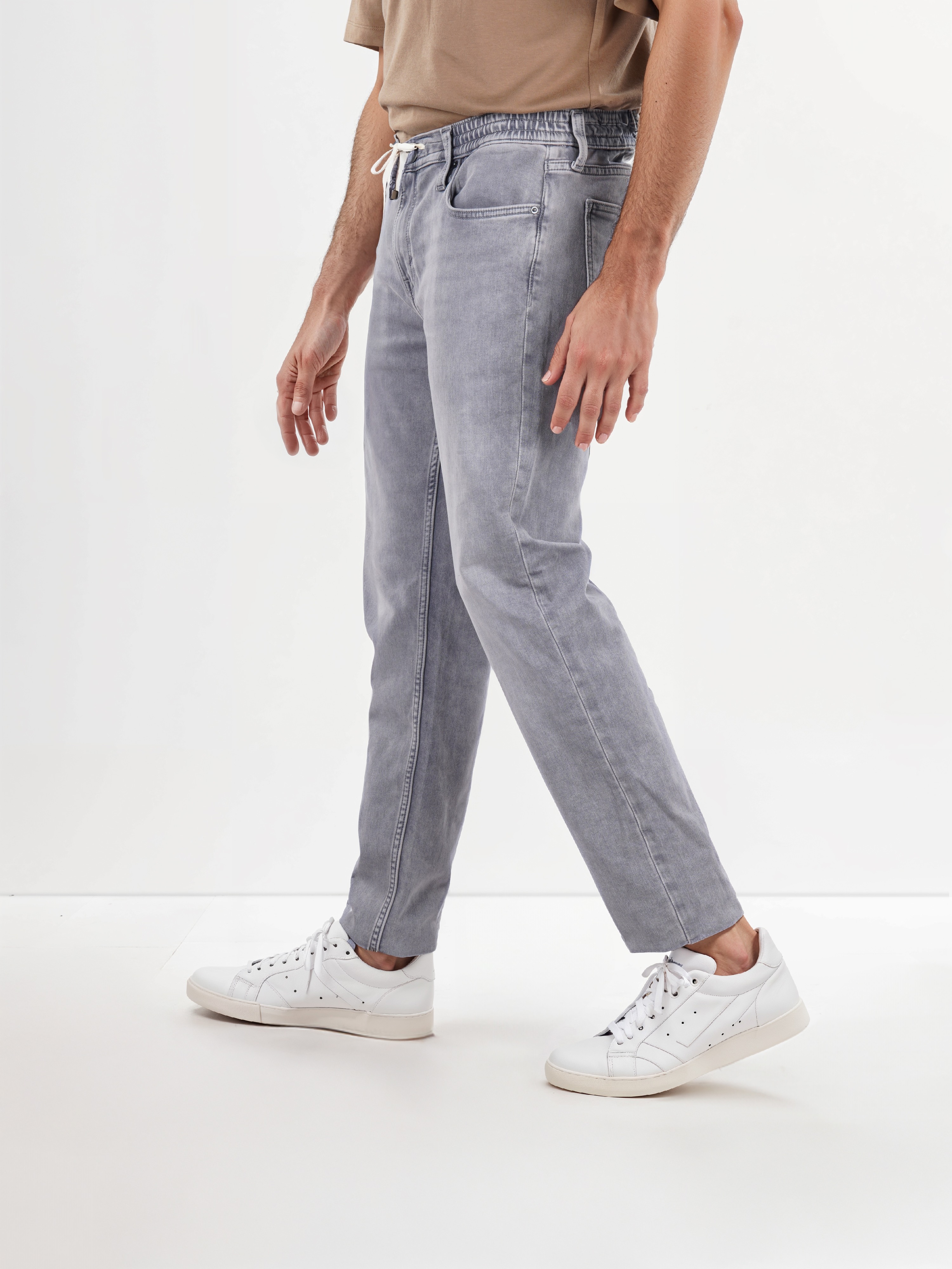 Celio Men Grey Solid Slim Fit Drawstring Cotton Jeans