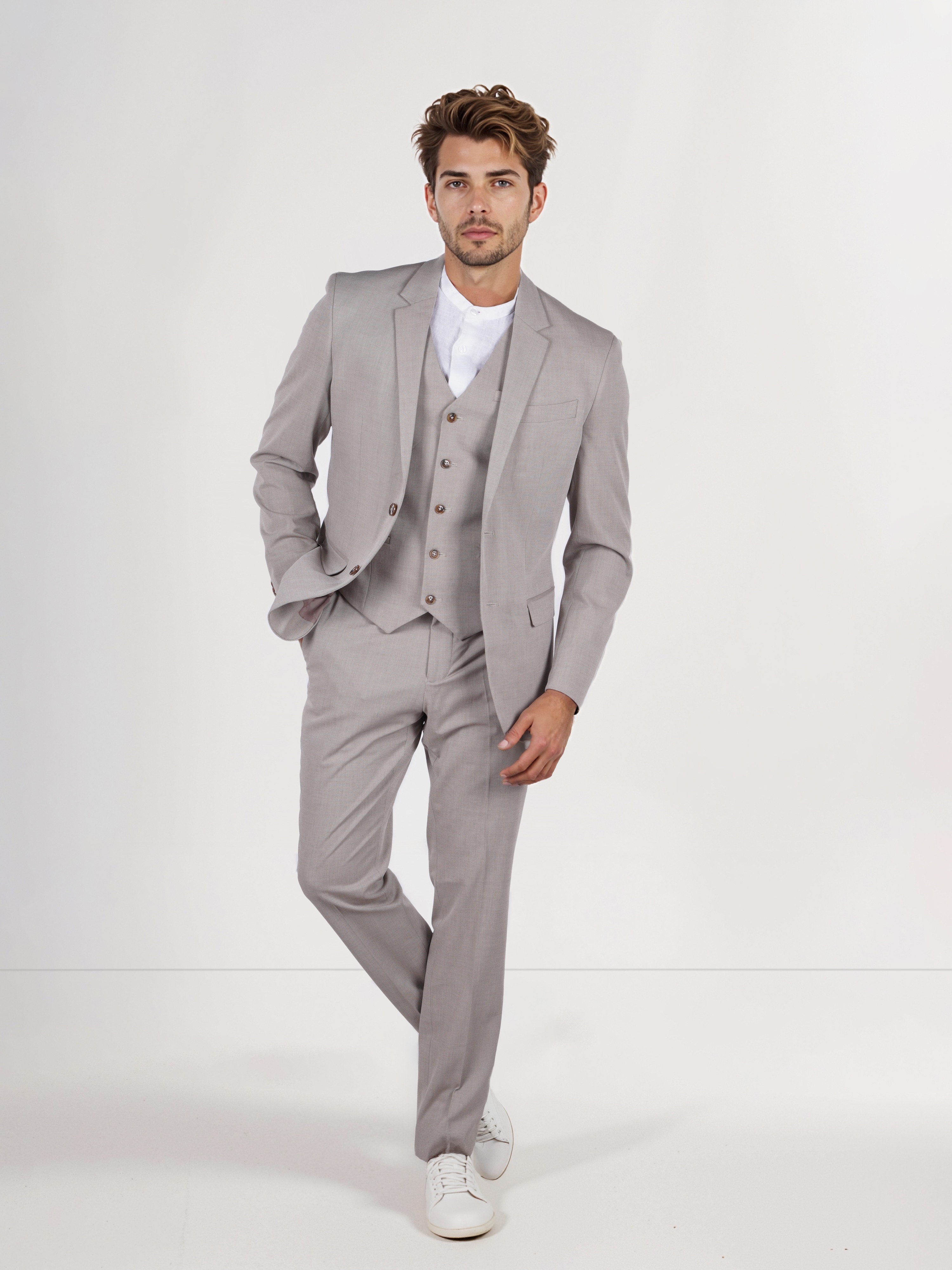 Celio Men Beige Solid Regular Fit Viscose Rayon Formal Blazer