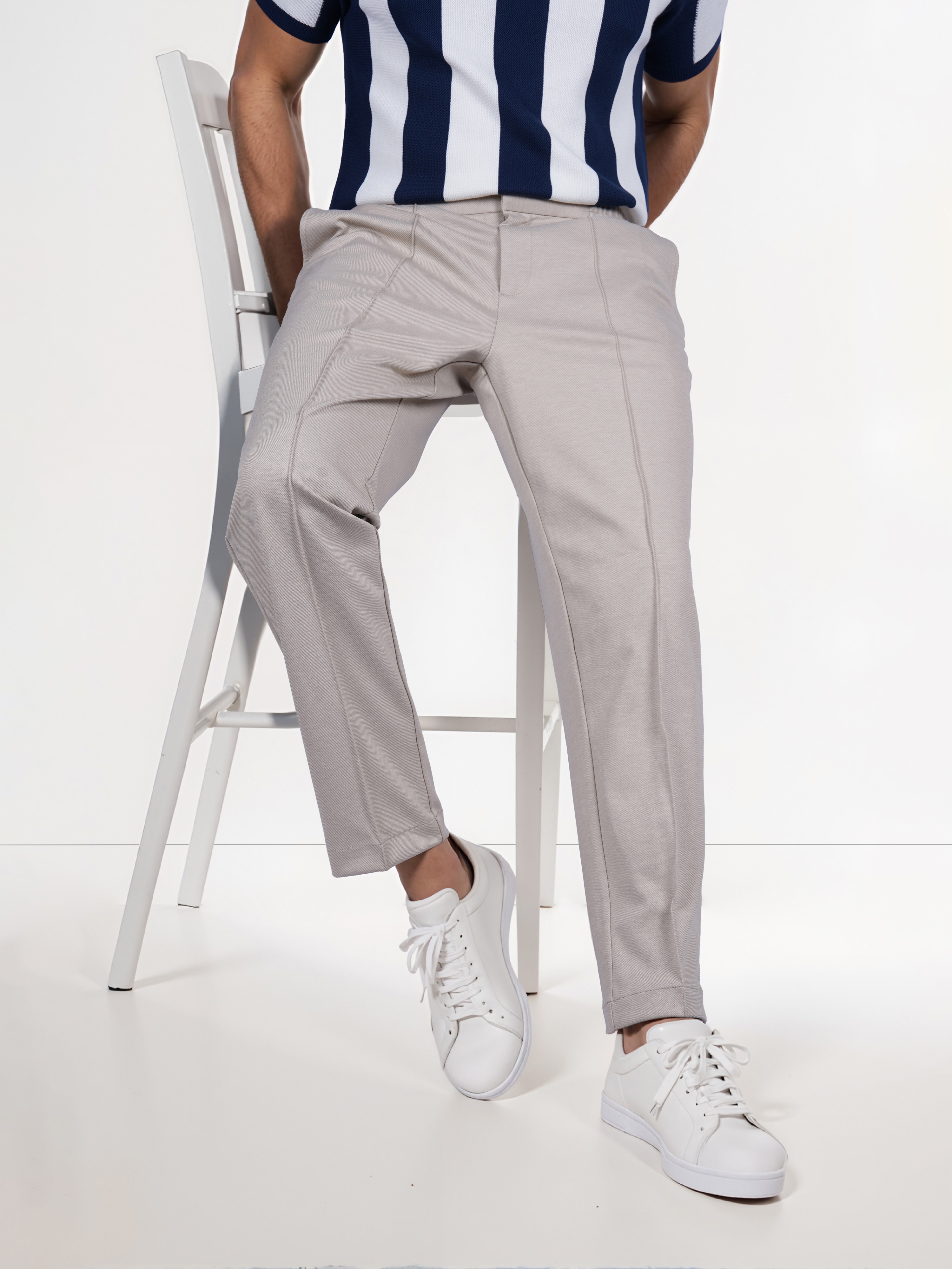 Celio Men Beige Solid Regular Fit Viscose Rayon Fashion Trouser