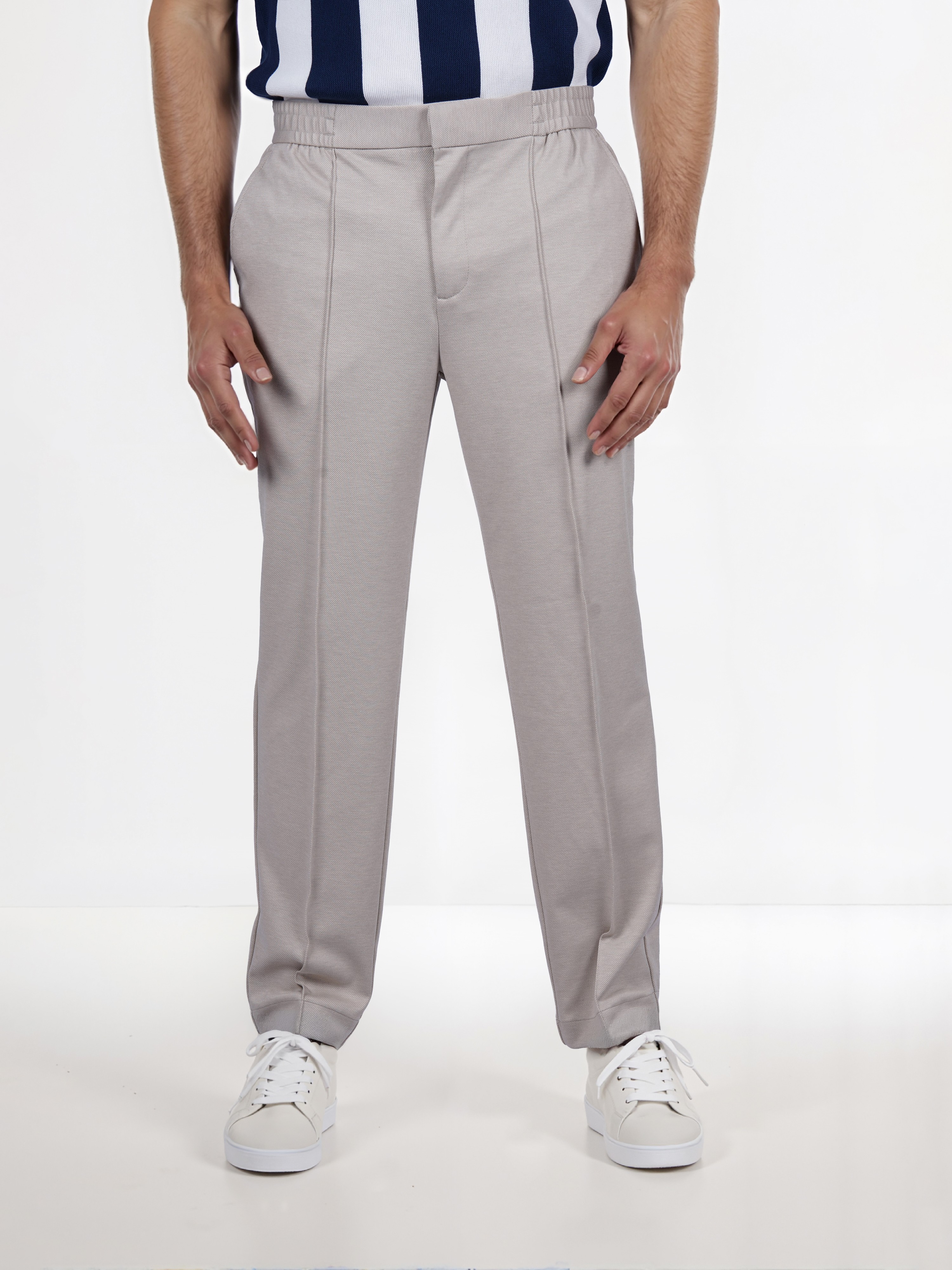Celio Men Beige Solid Regular Fit Viscose Rayon Fashion Trouser