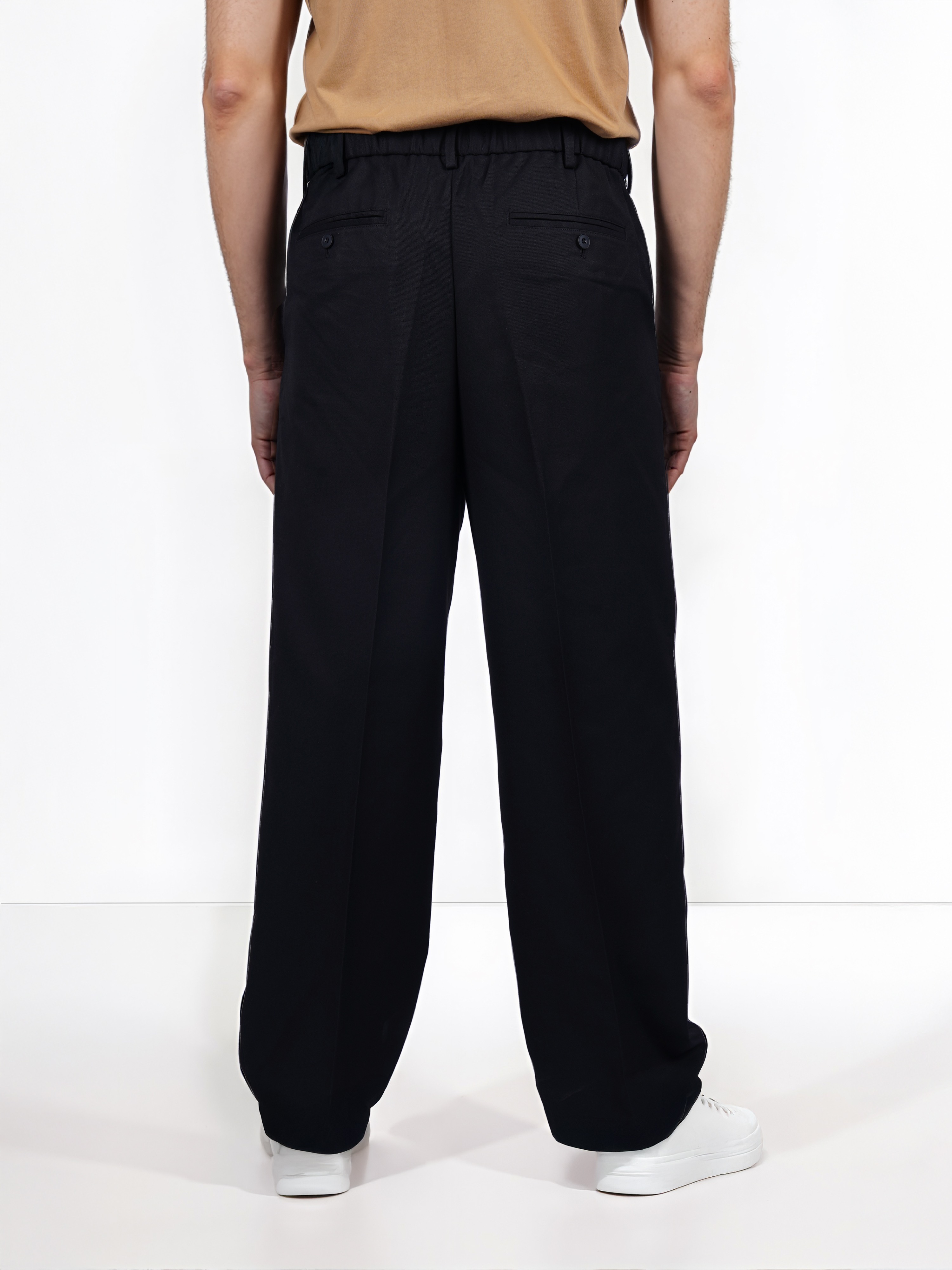 Celio Men Black Solid Loose Fit Polyester Chino