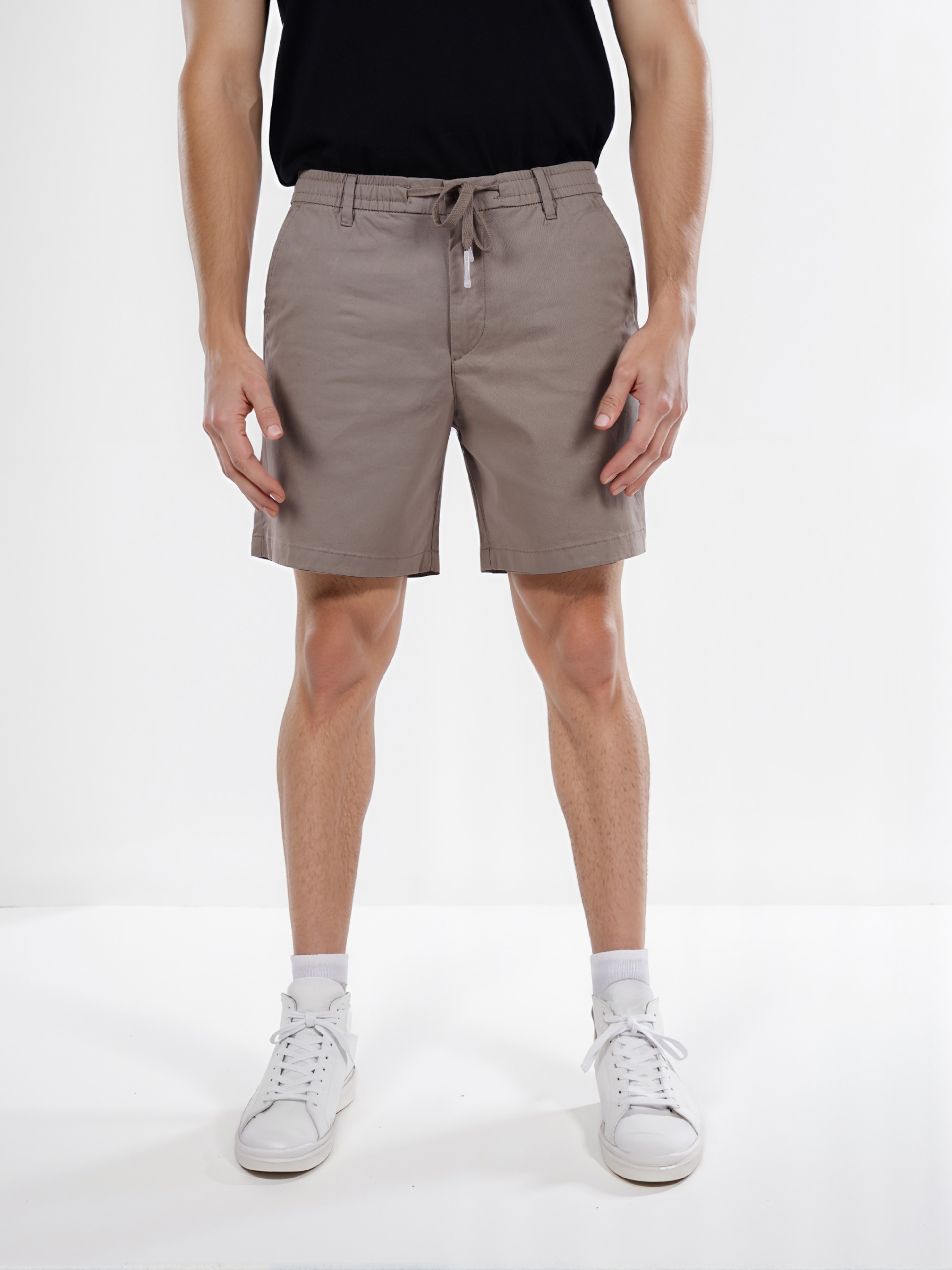 Celio Men Beige Solid Regular Fit Drawstring Cotton Fashion Bermuda Shorts