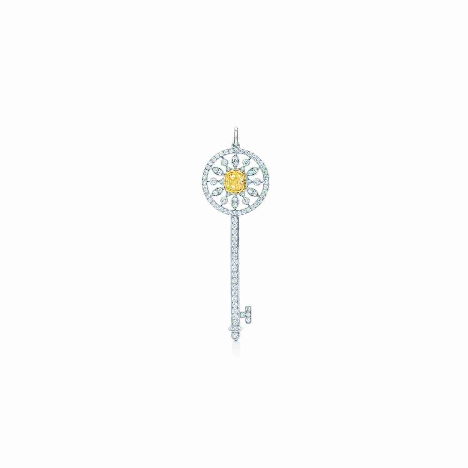 Point 18K Cu Diamond Star Key