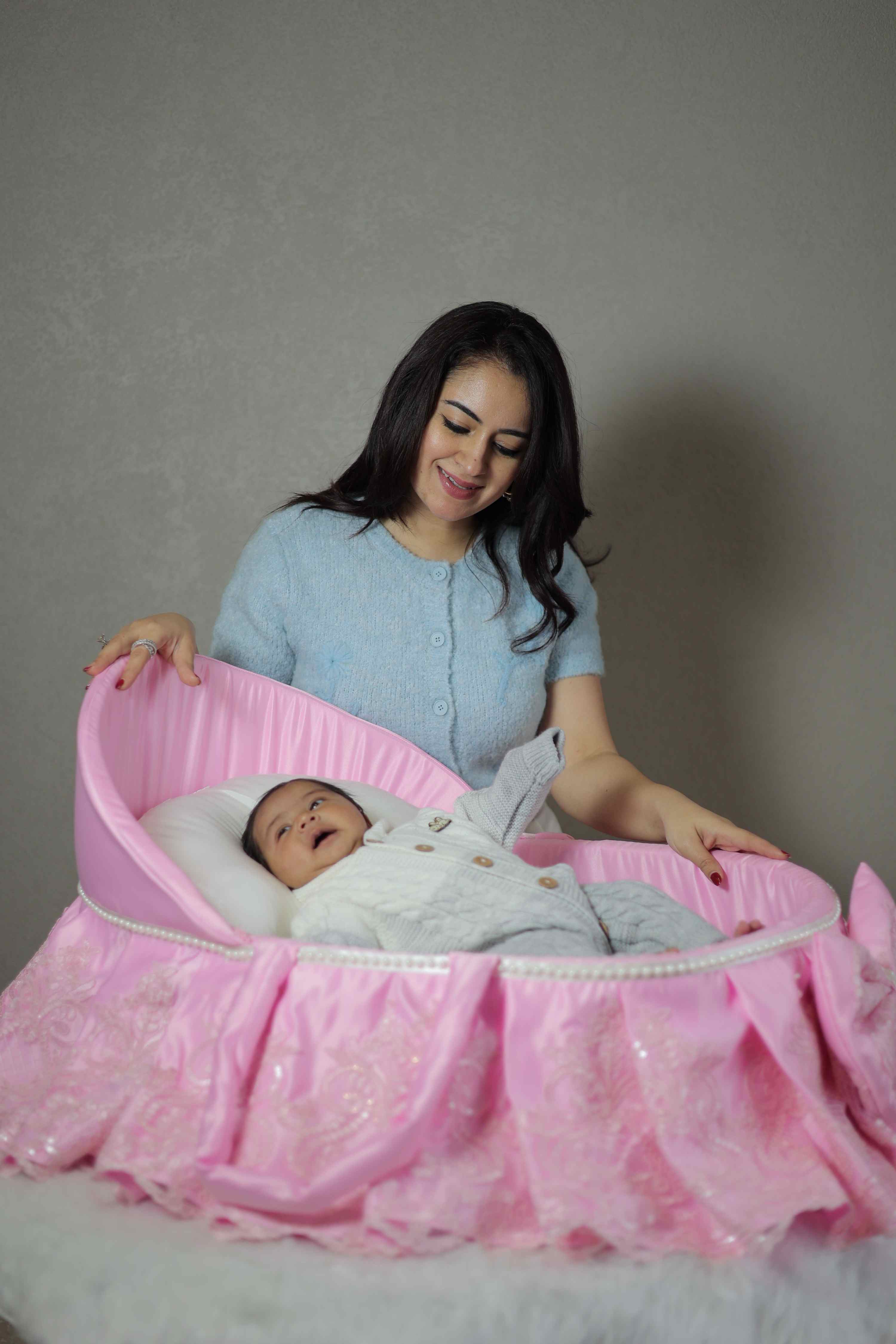 Rose Dream Baby Nest