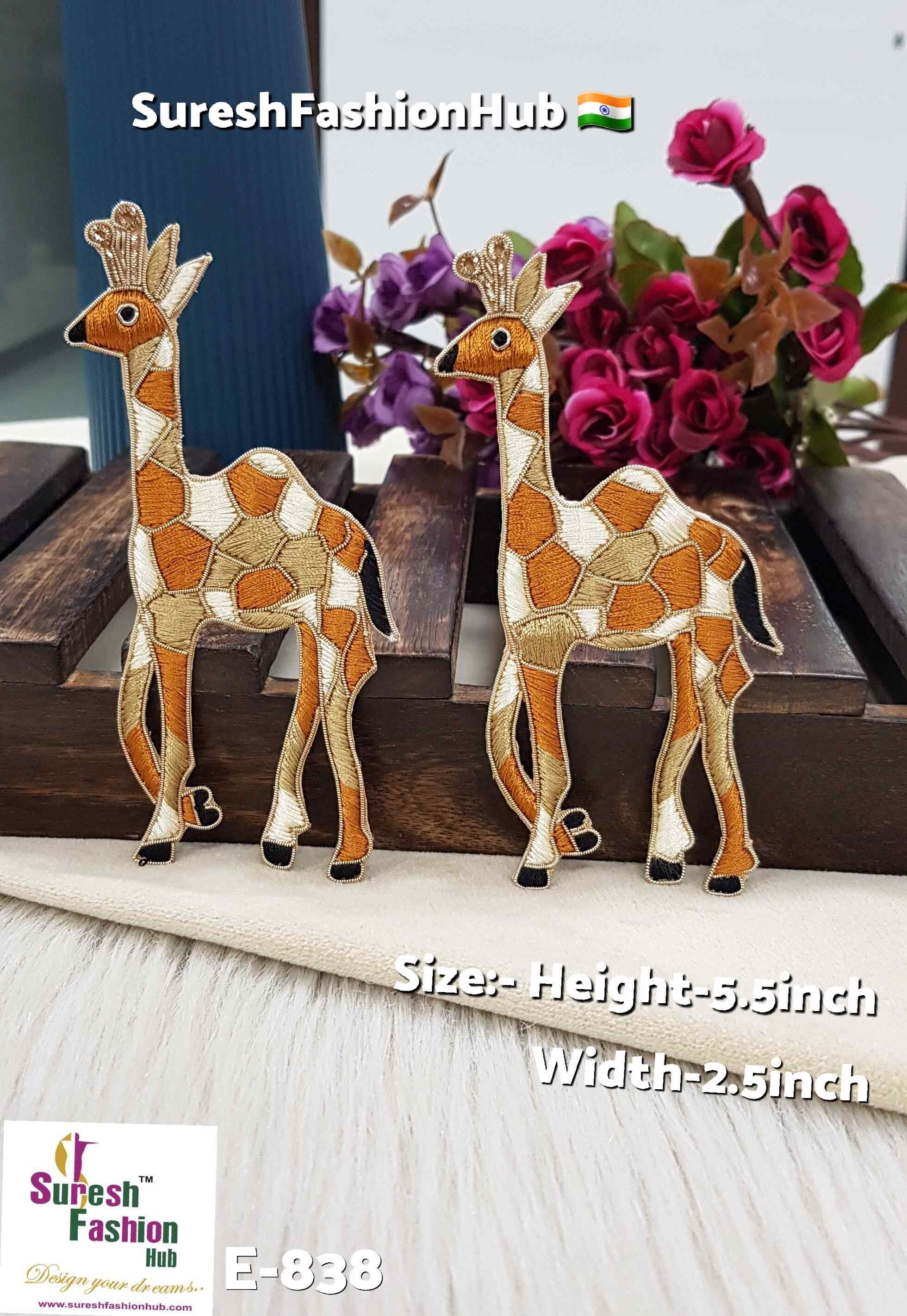 Right-Facing Handmade Zardosi Threadwork Camel