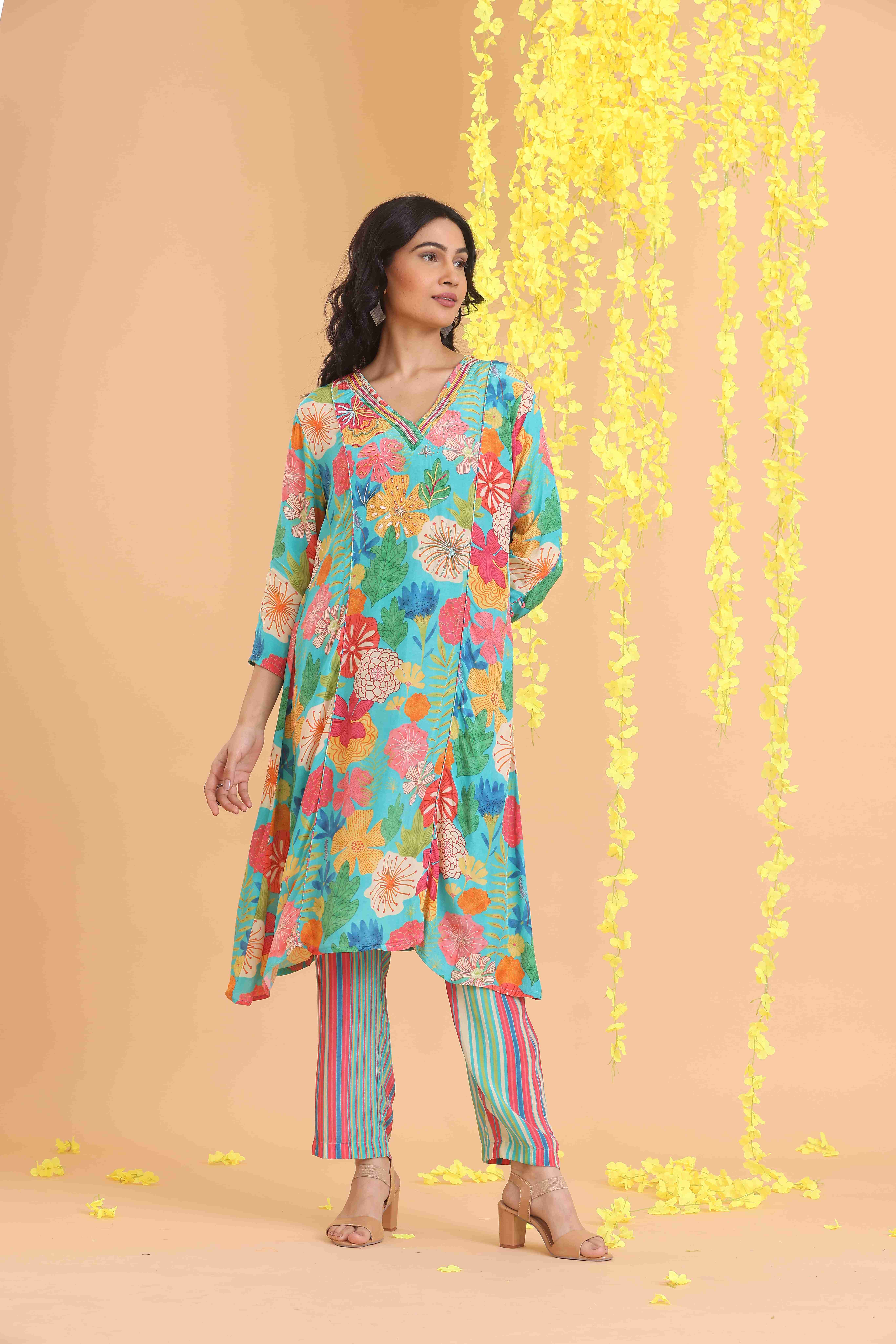 Print Paneled Kurta Set