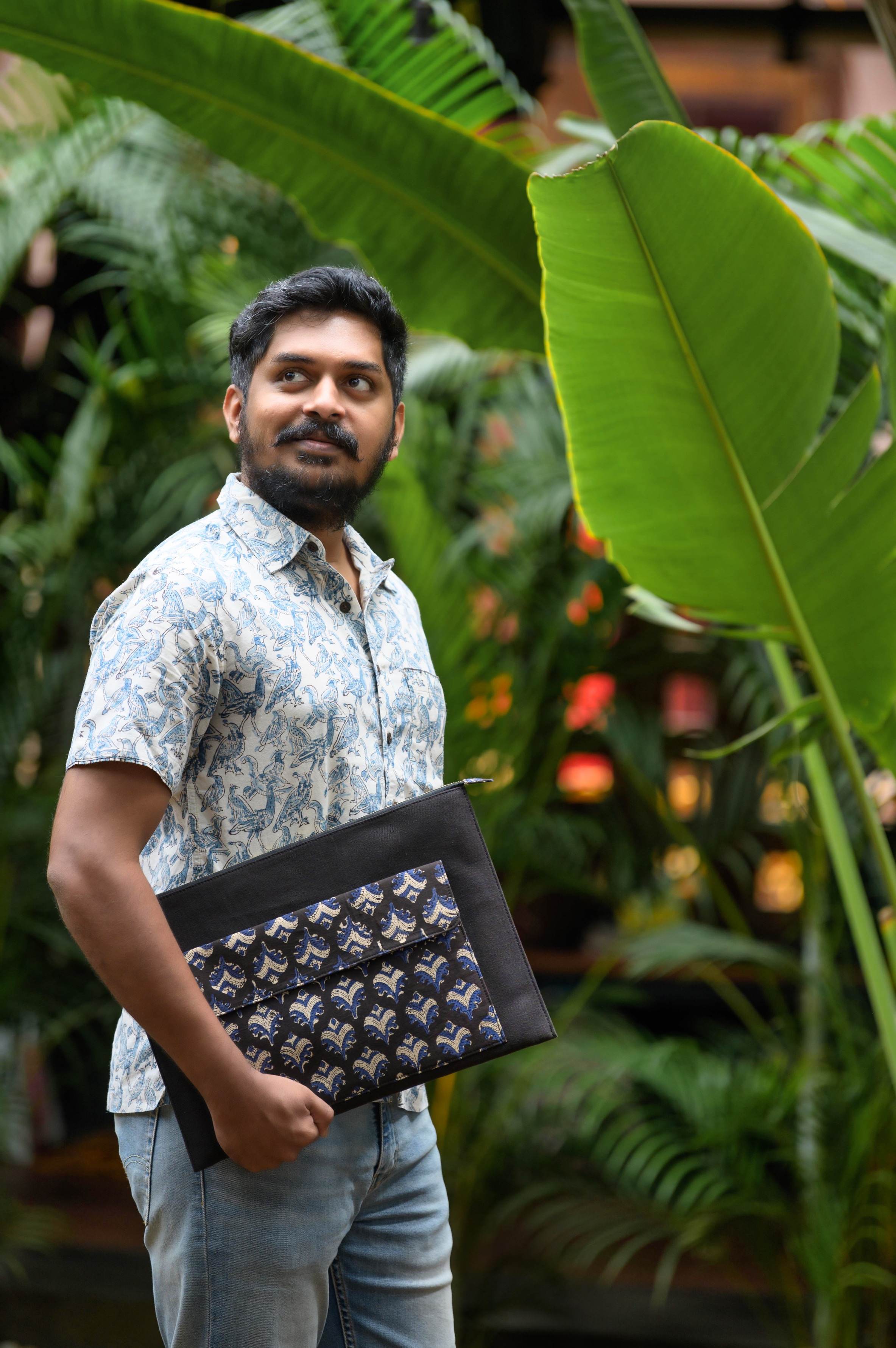 Sharya Laptop Sleeve Print
