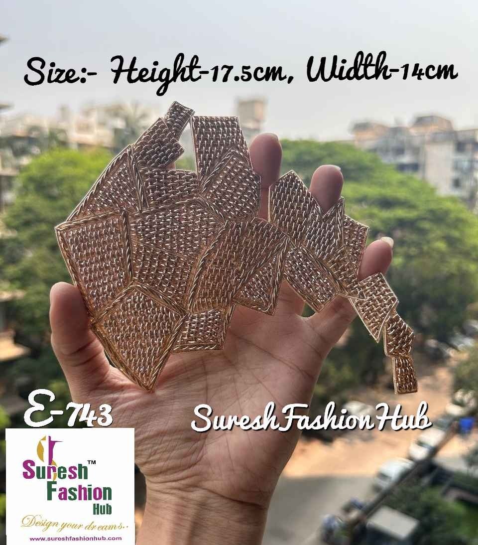 Indian Laces Embellishments Embroidery Saree Border Wholesale Silk Crafting Sewing Decorative Designer Ribbons #Blackborder  #Fancylaces #Decorativetrims #Embroideredborder #Sewingtrims #テープ #minne #lndianlaces #Sareeborder #アニー都城 #pasamanerías #pasamaneriasbordadas #Embellishments #可愛いマスク #Embroiderytrimmings #アクセサリー