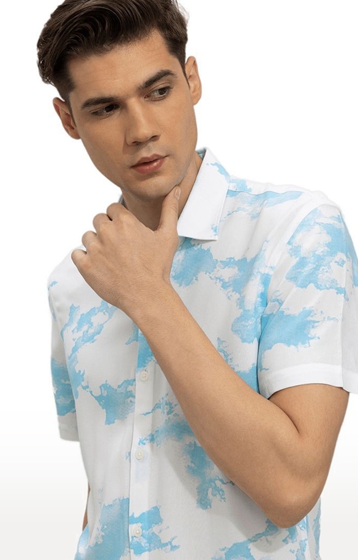 Men's White and Blue Rayon Printed Casual Shirt