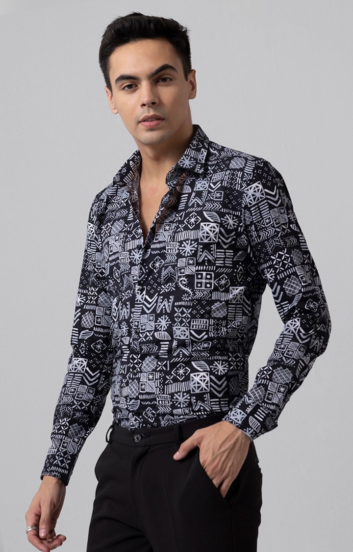 Men's Black and White Rayon Printed Casual Shirt