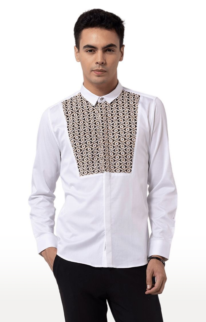 SNITCH | Men's White Cotton Printed Casual Shirt