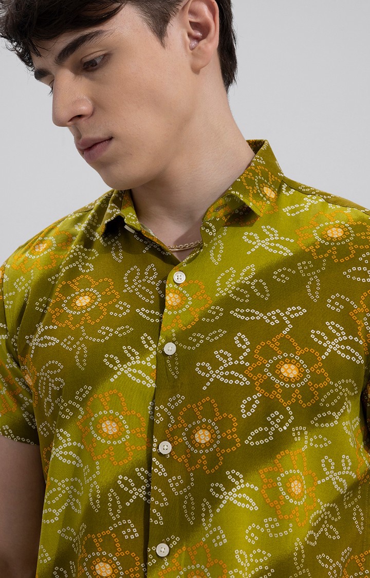 Men's Green Rayon Printed Casual Shirt