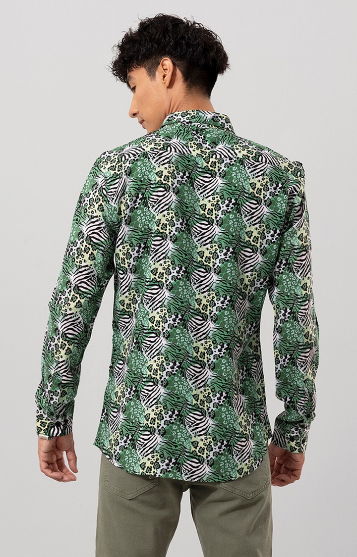 SNITCH | Men's Green Rayon Printed Casual Shirt 3