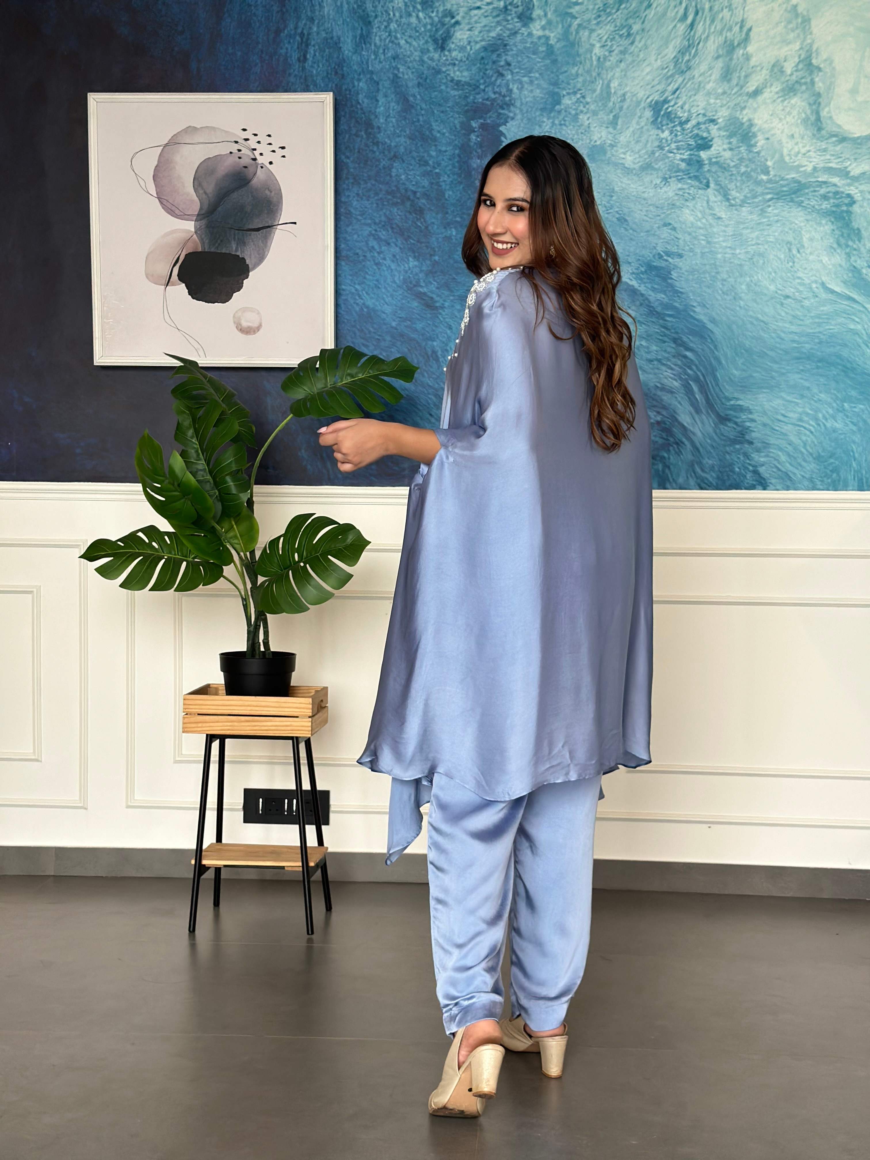 Cape style kaftan set