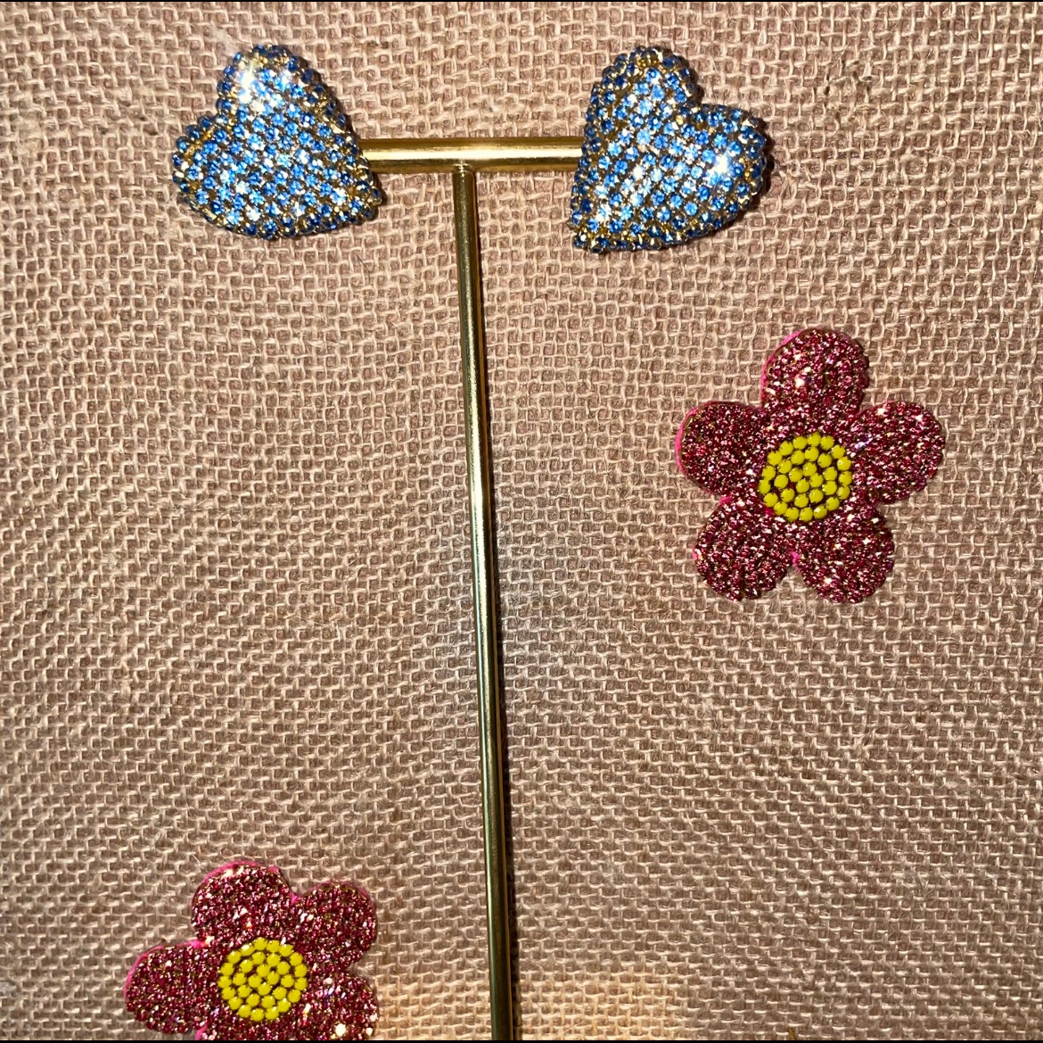 Blue heart stud