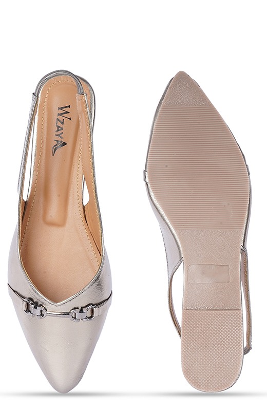 WZAYA
Women Solid Pointed Toe Strappy Mules