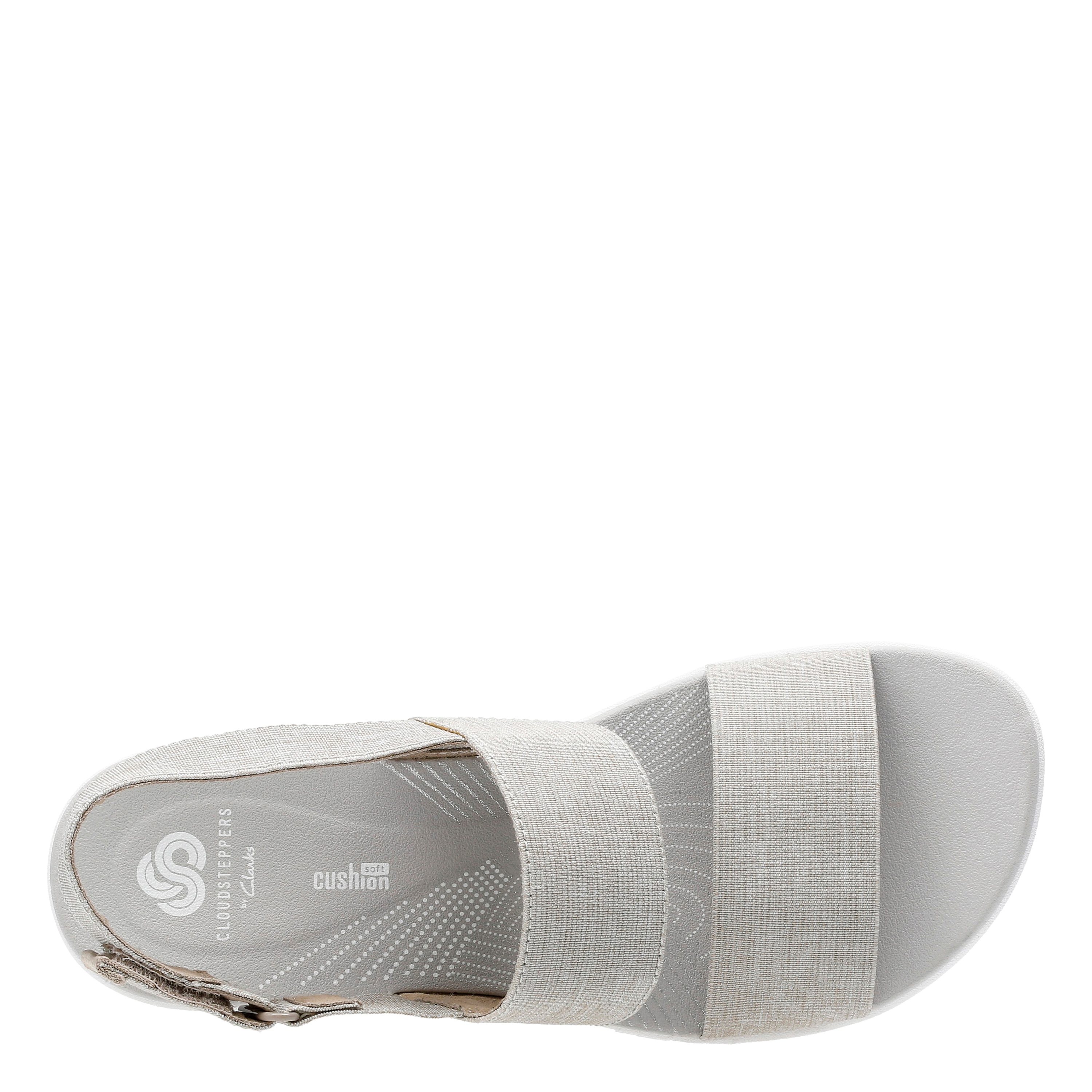 Clarks Women Arla Jacory Fashion Sandals/Women's Beige Synthetic Sandals