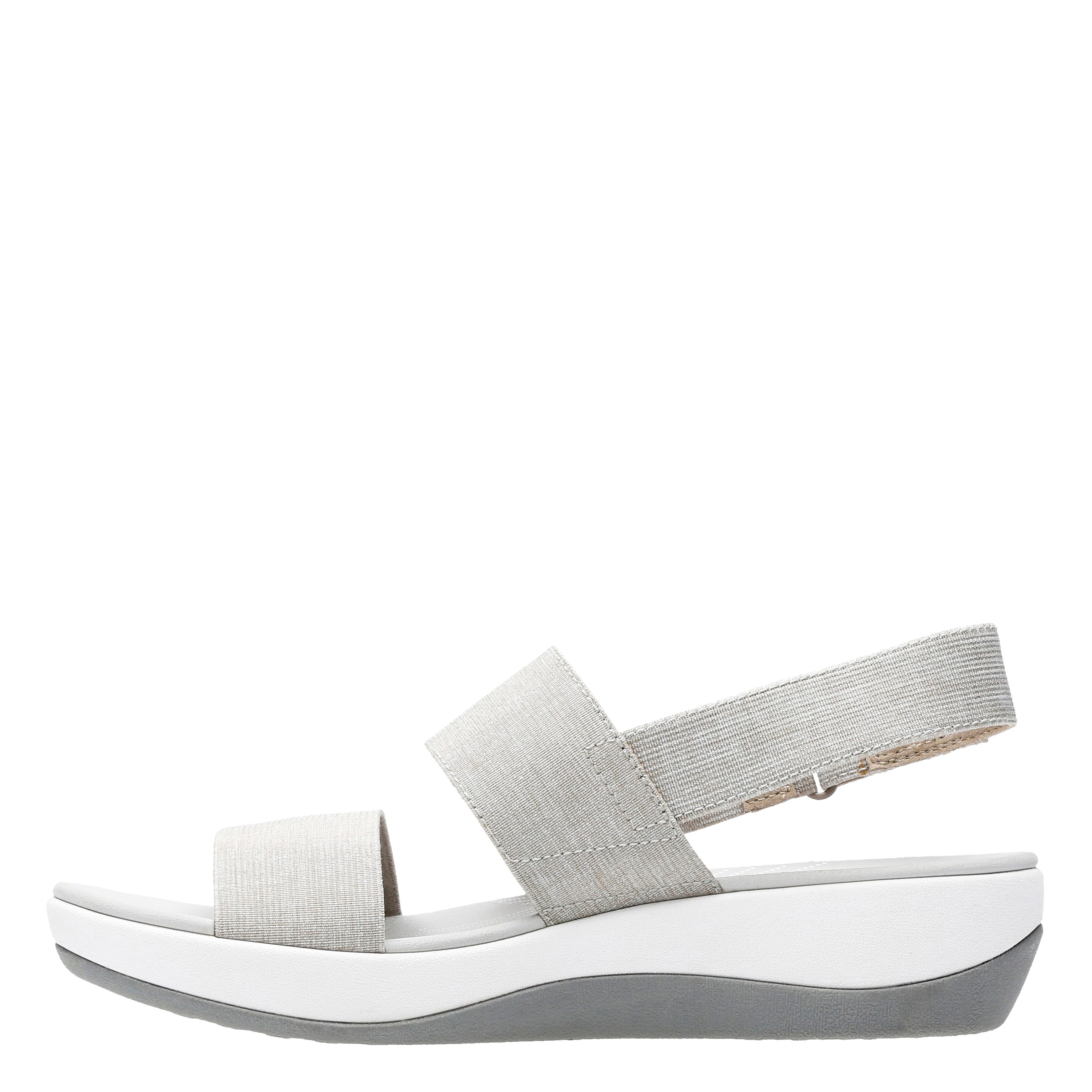 Clarks Women Arla Jacory Fashion Sandals/Women's Beige Synthetic Sandals