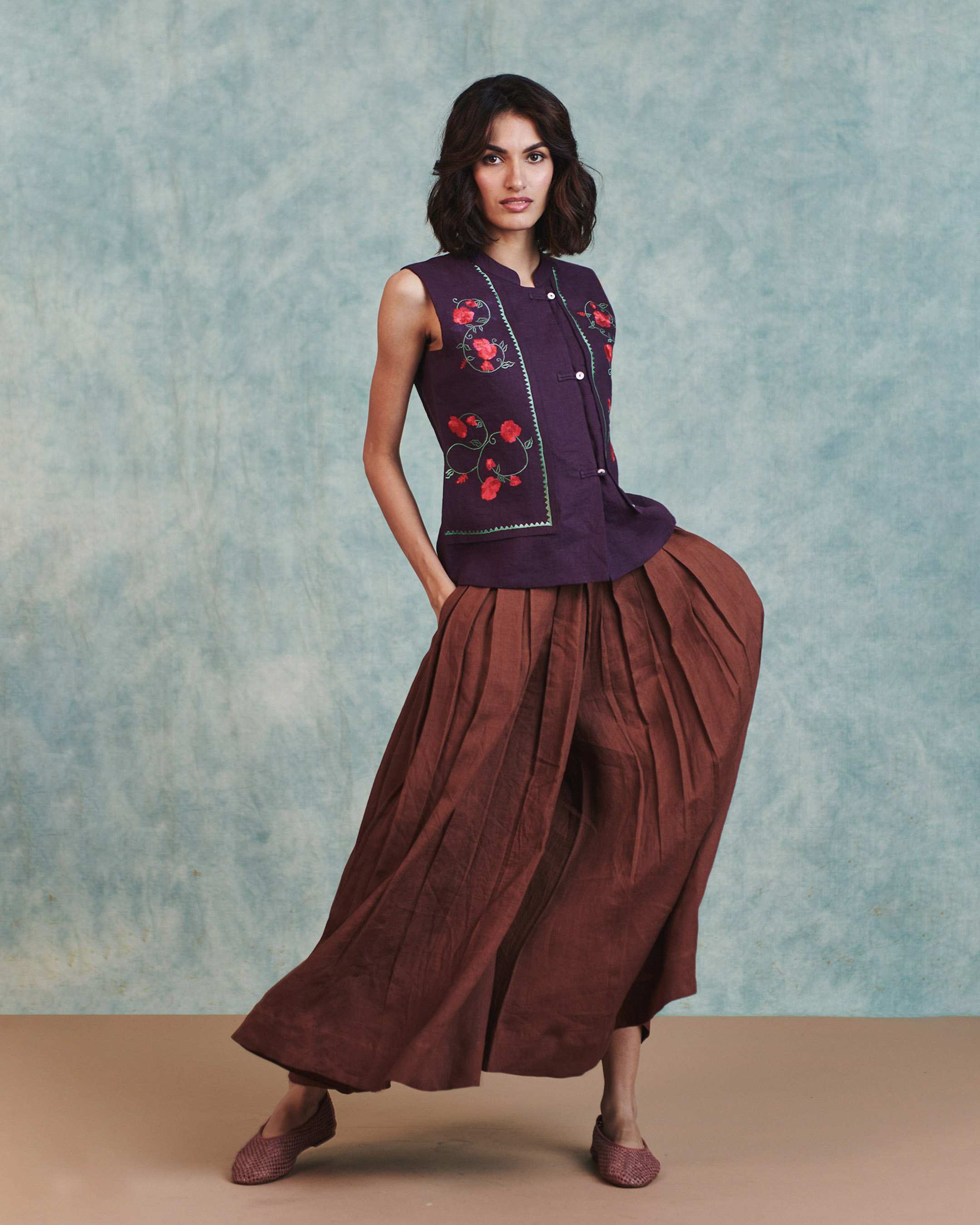 Multi-Pleated Linen Pants