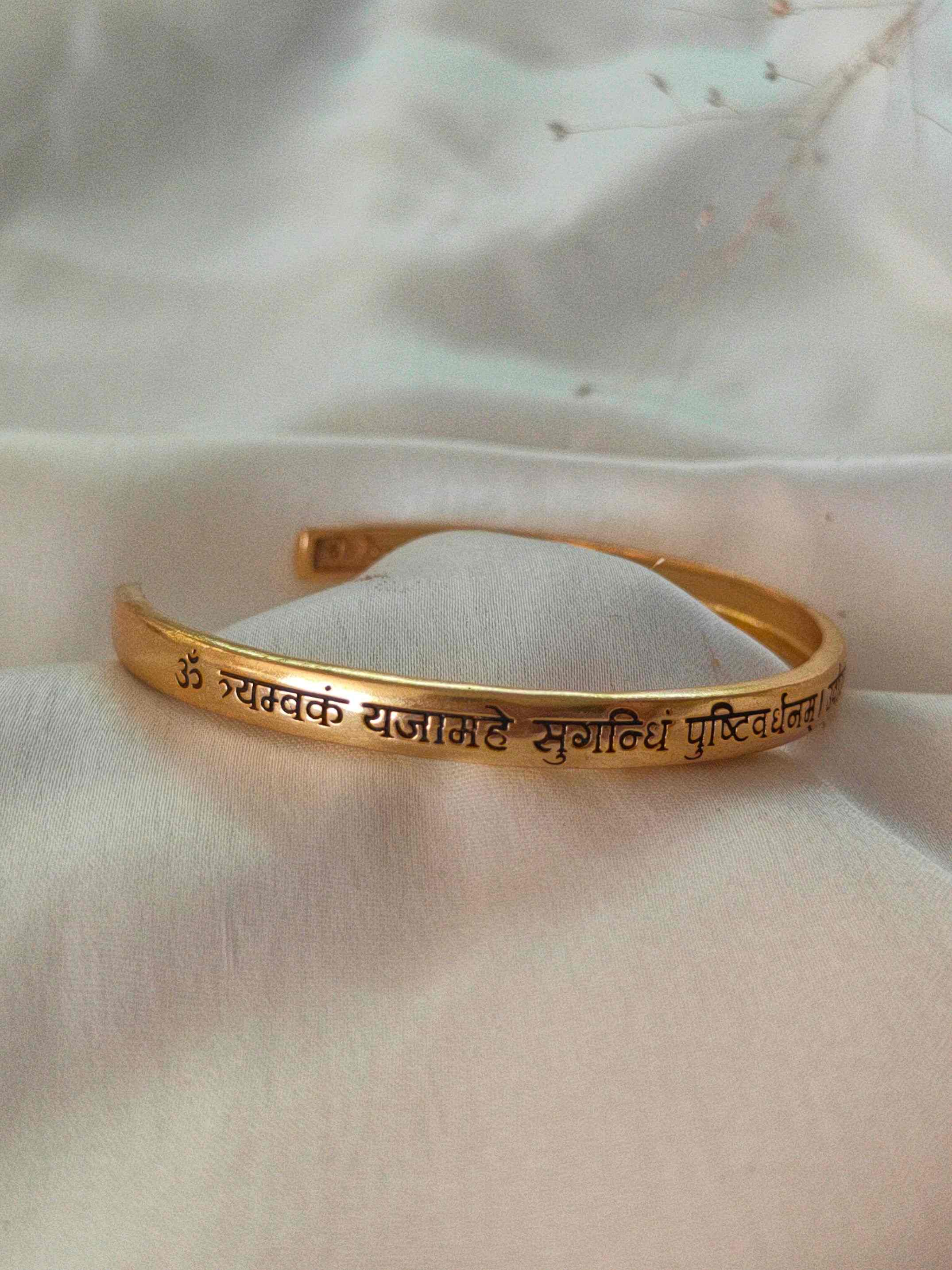 MahaMritunjay Mantra bangle Female