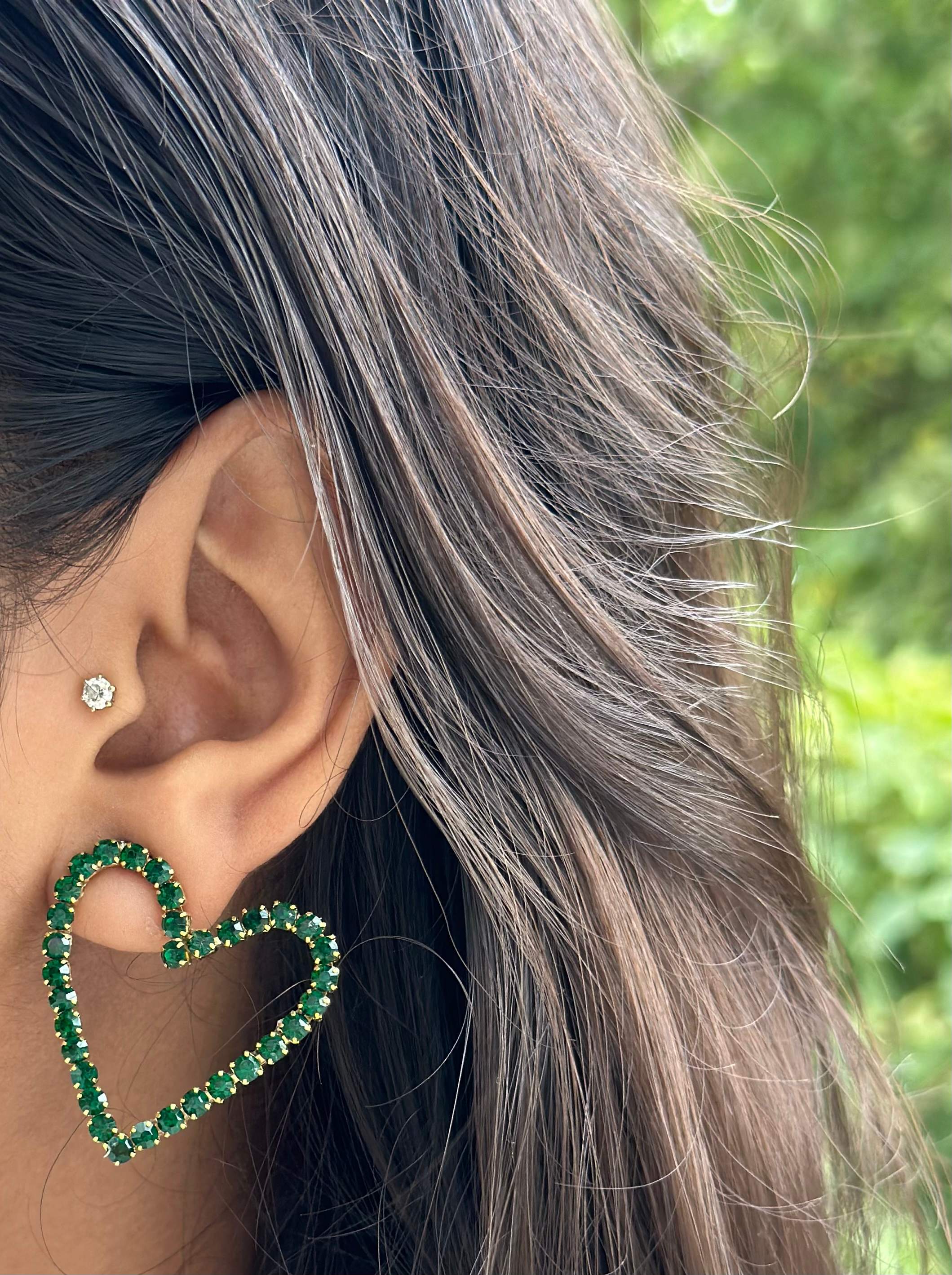 Green sweetheart earrings small