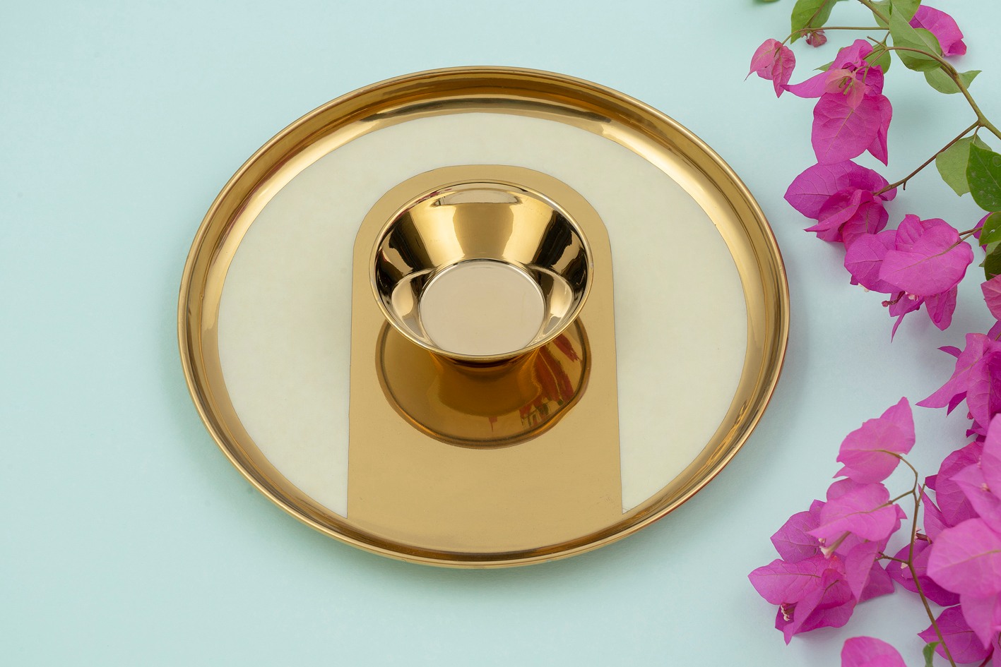 Insignia Gold White Dinner plate
