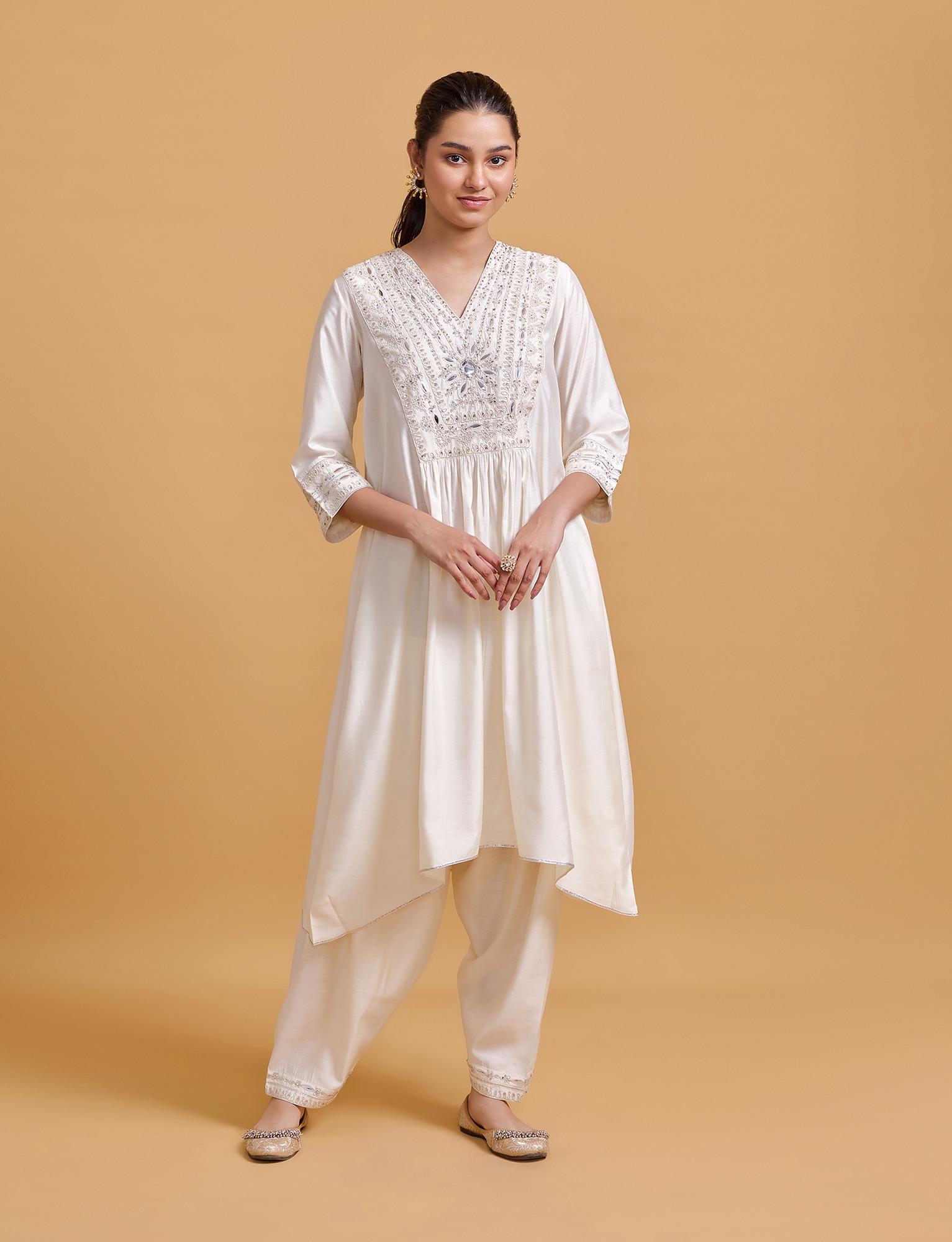 Zeenat Offwhite Kurta Salwar Set