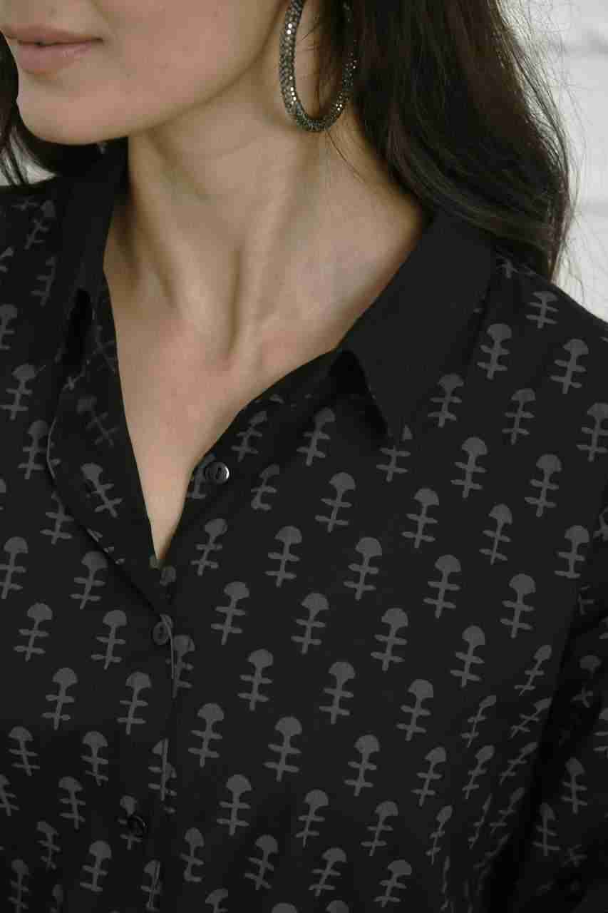 Naksh Black With Grey Khari Tinsel Print Long Shirt Kurta With Pockets