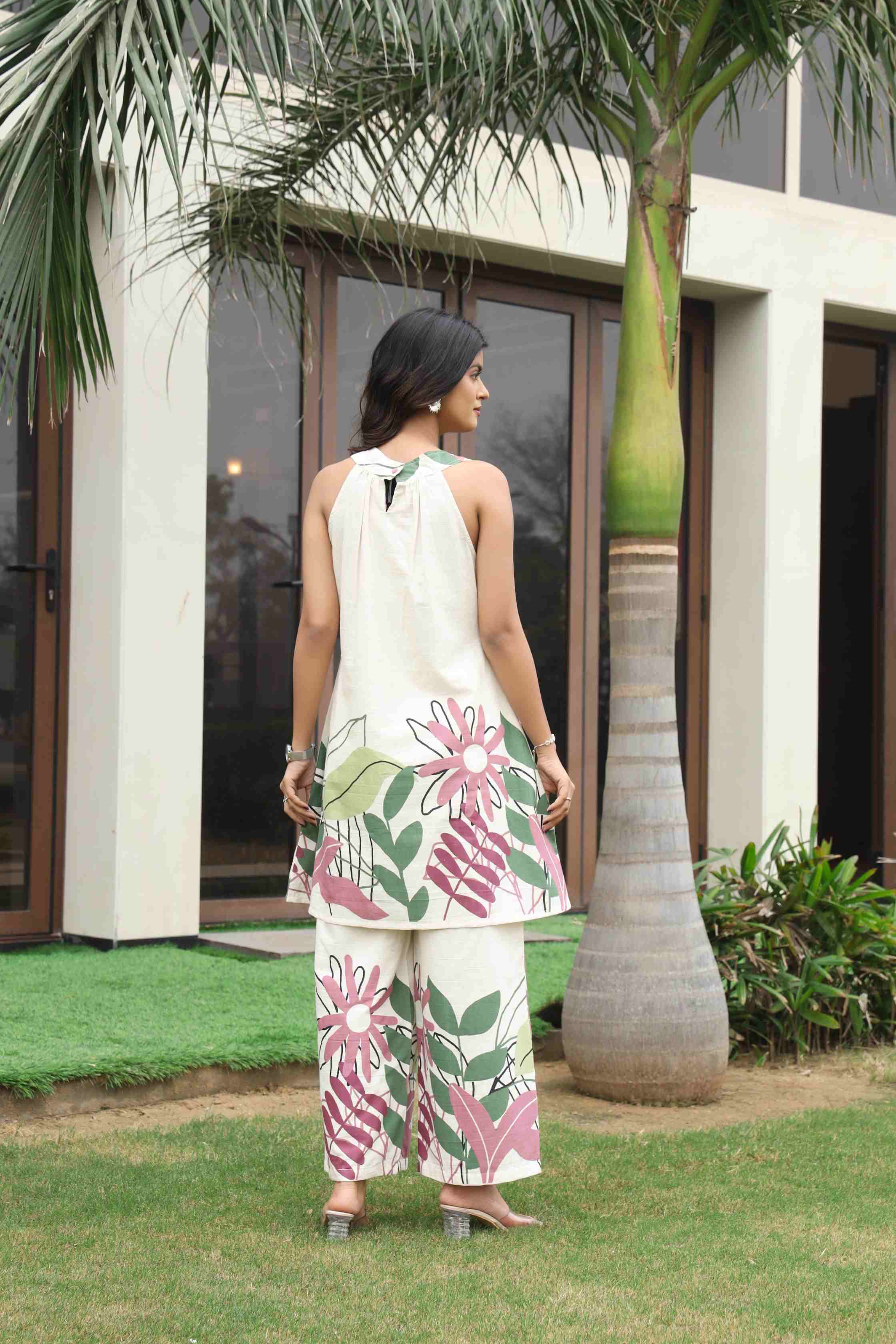 WOMEN'S OFF WHITE COTTON FLORAL KURTA SET