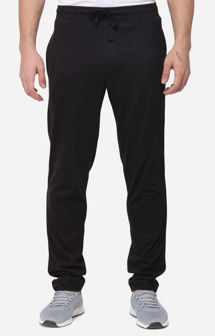 Men's Black Cotton Blend Solid Trackpants