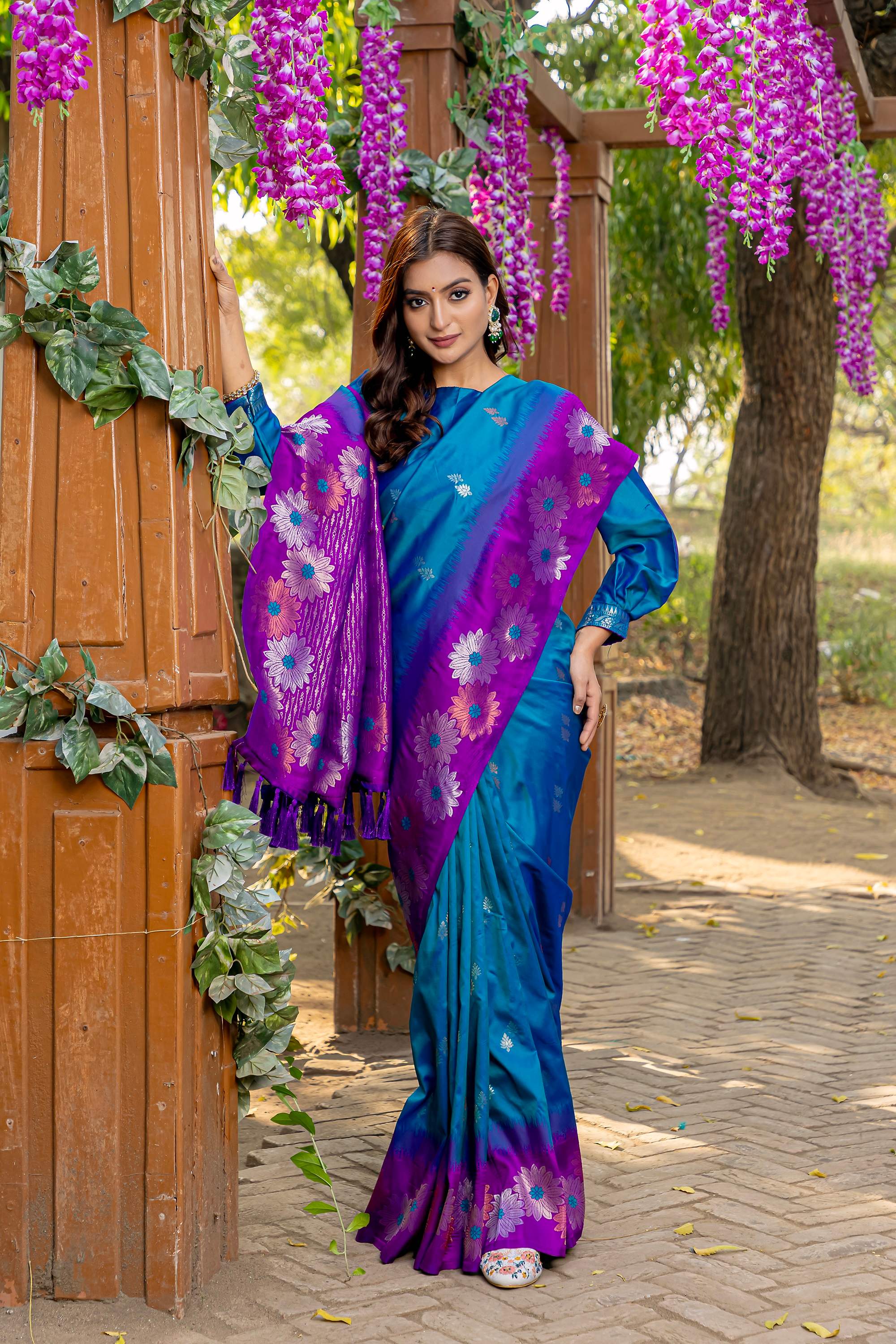 Tasarika Sky Jacquard Zari Rich weaving pallu all over floral silk saree Masakkali_Sky