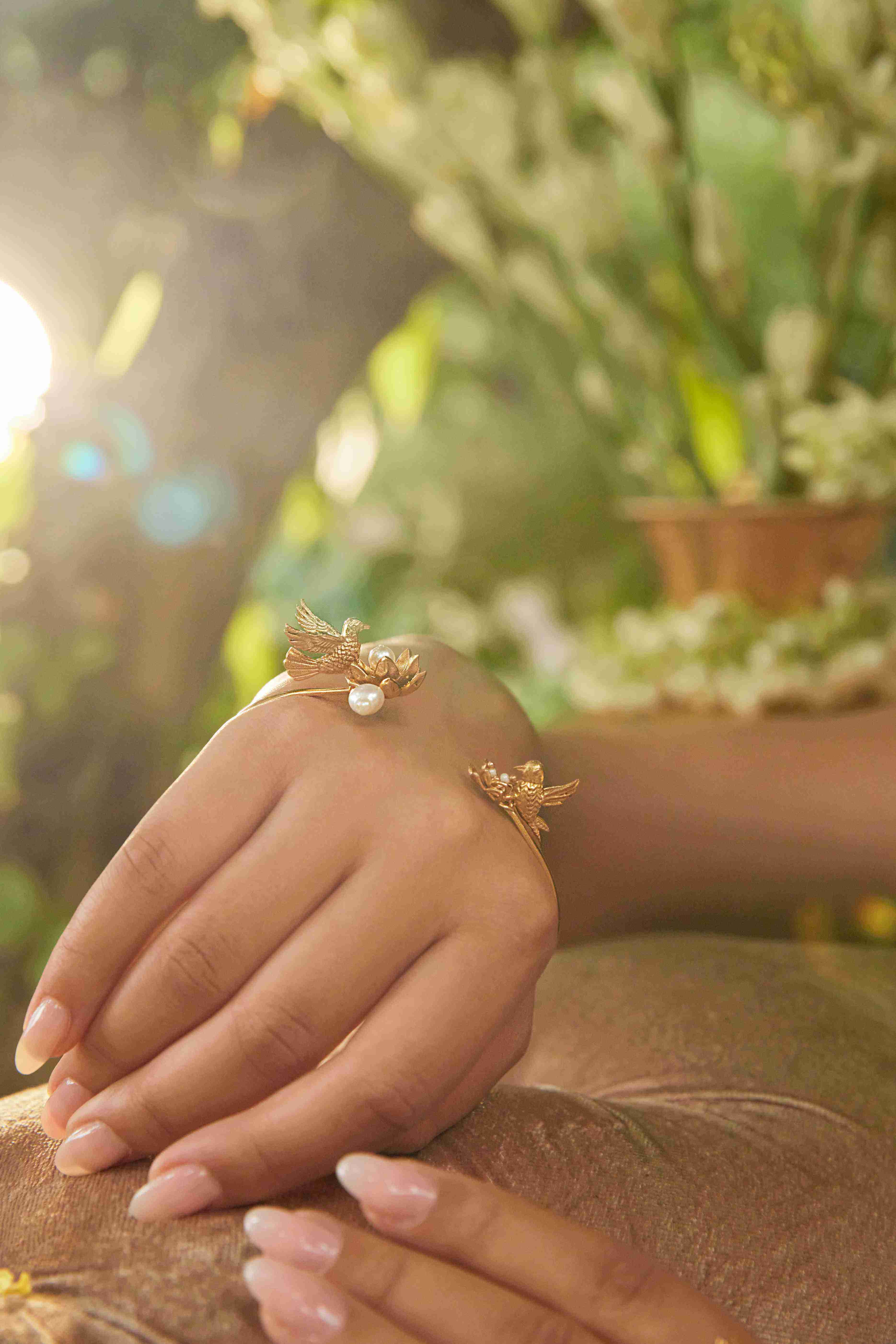 Udatee Chidiya Palm Cuff