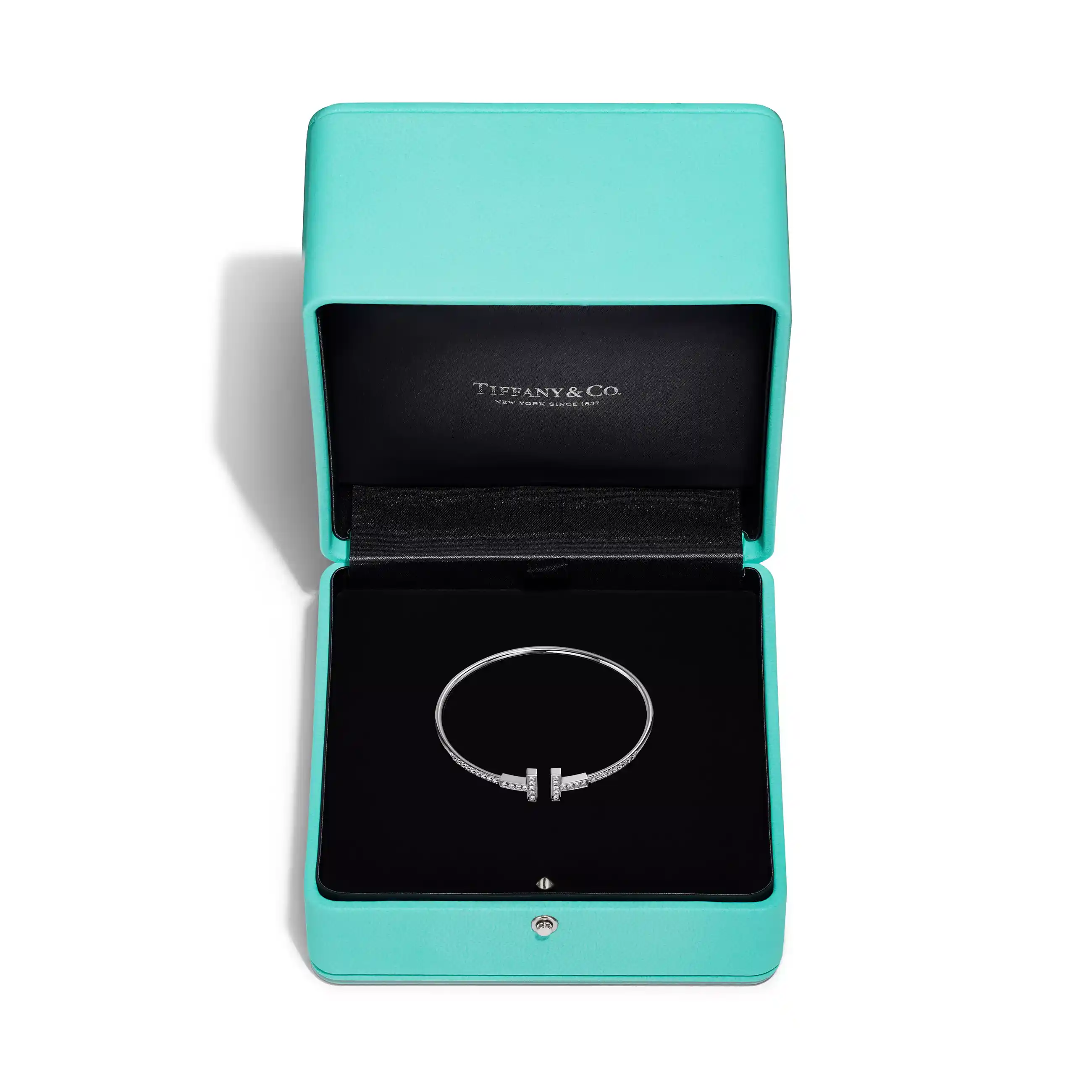 Tiffany T : Pavé Diamond Wire Bangle -White Gold