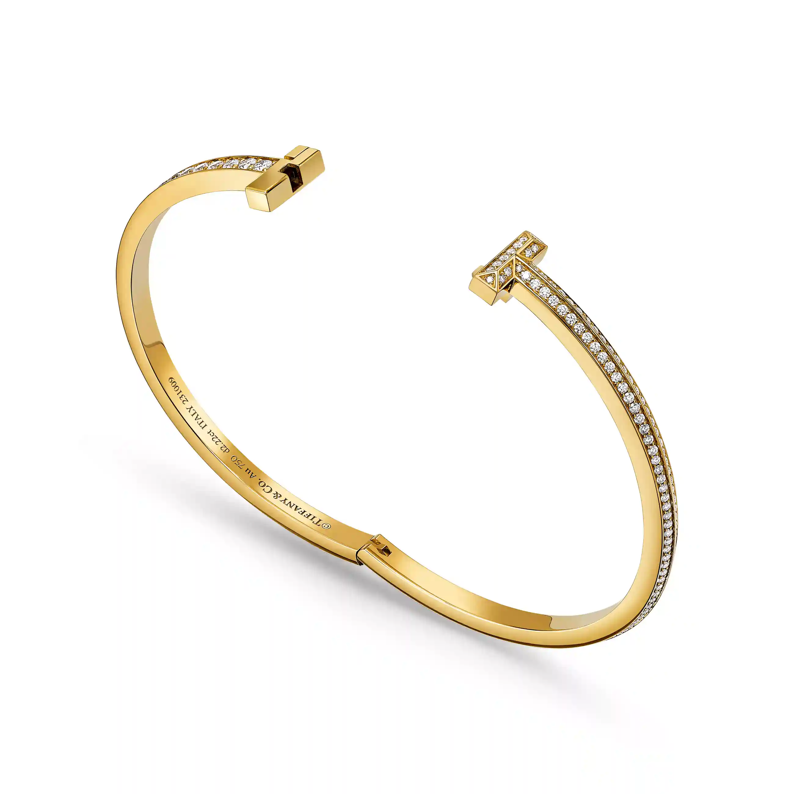 Tiffany T: T1 Narrow Pavé Diamond Hinged Bangle in Yellow Gold