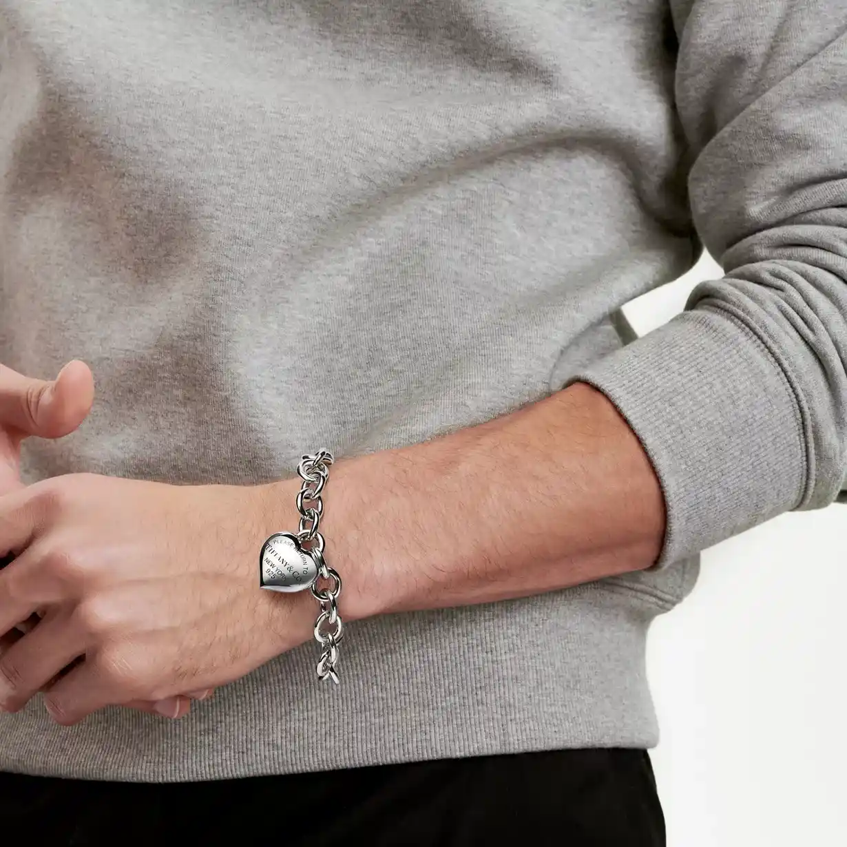 Return to Tiffany®: Full Heart Toggle Bracelet in Sterling Silver