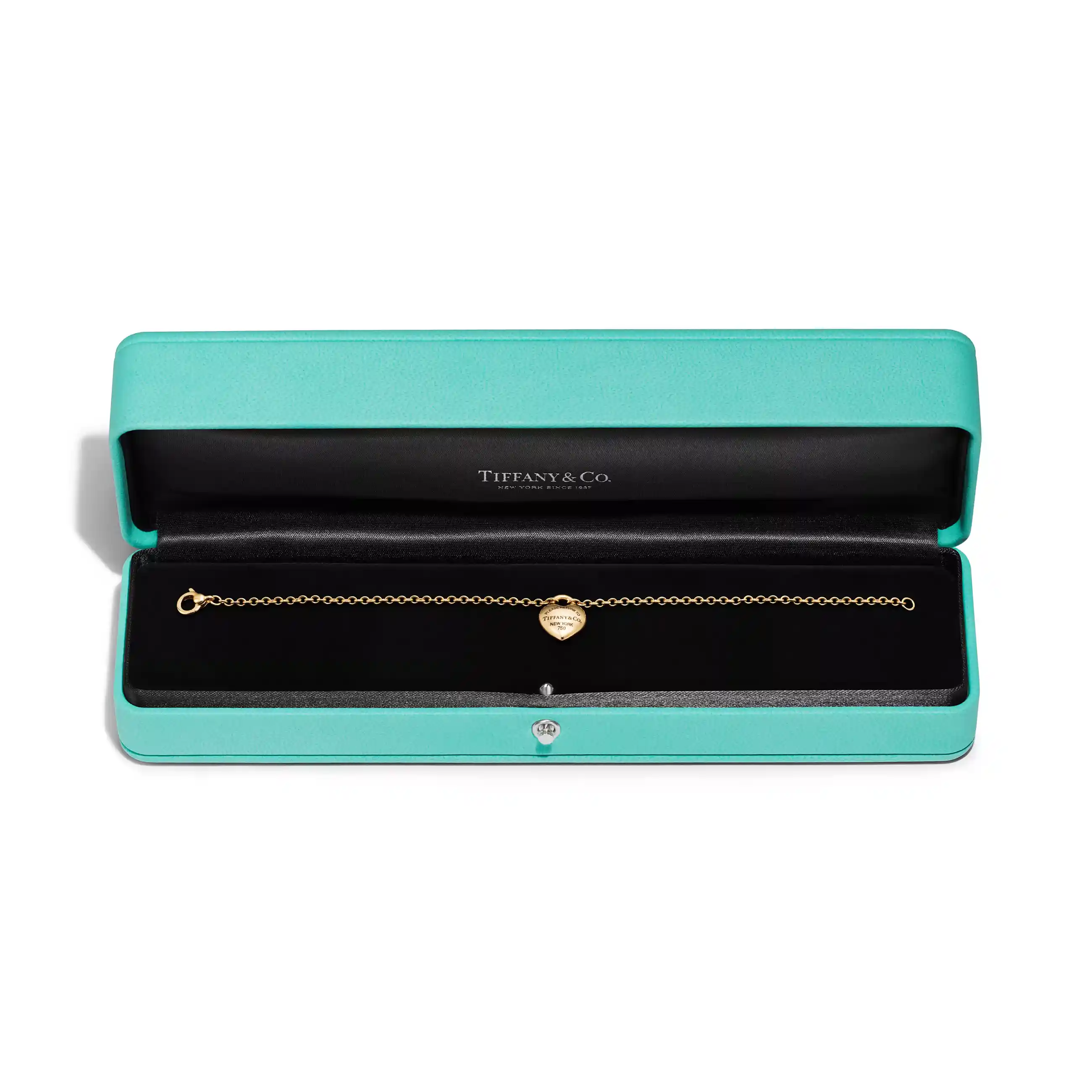 Return to Tiffany®: Full Heart Bracelet in Yellow Gold