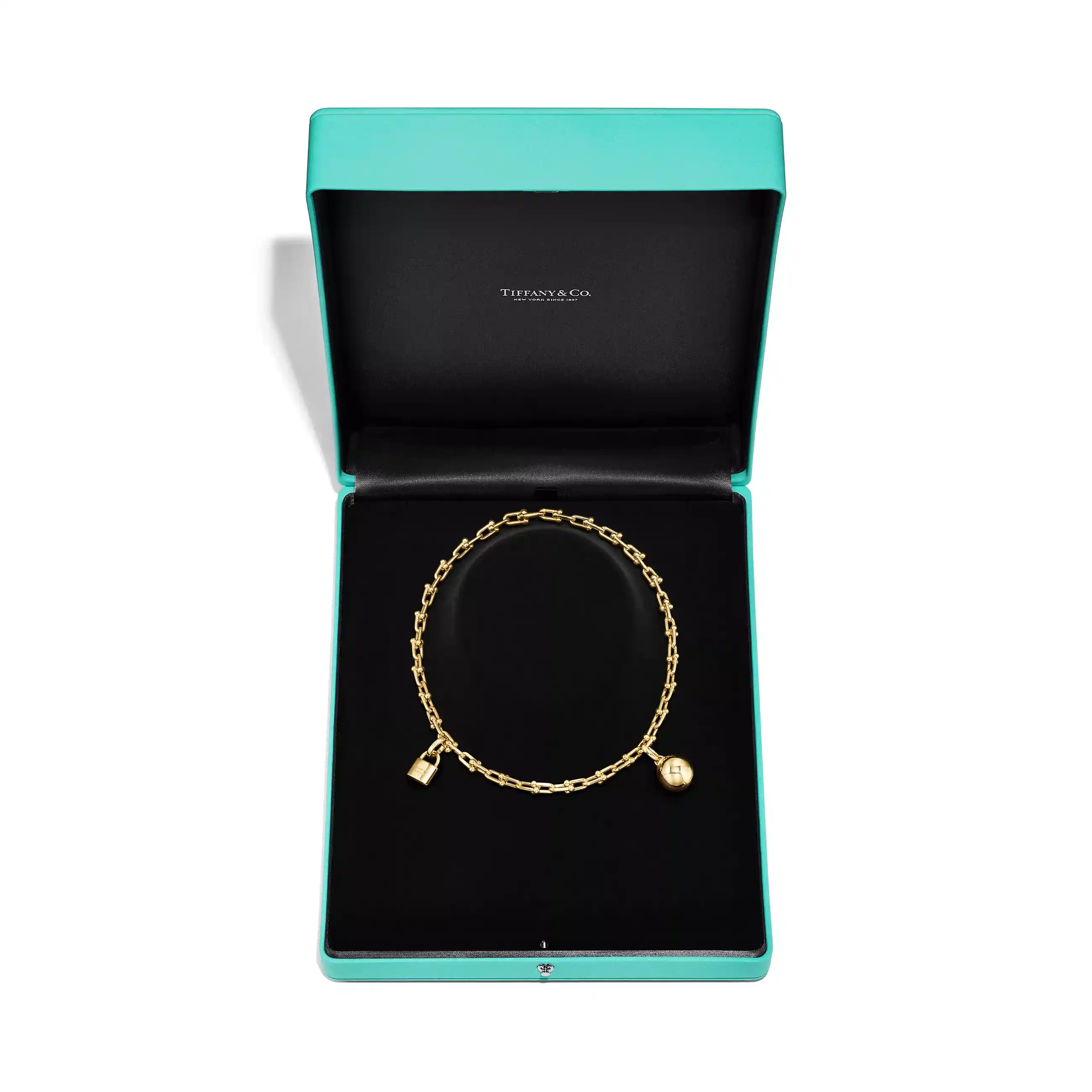 Tiffany HardWear: Small Single Wrap Necklace in Yellow Gold