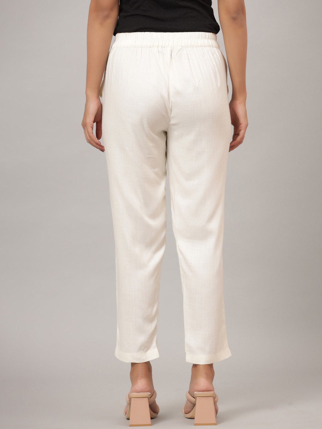 Women Cropped Regular Trousers