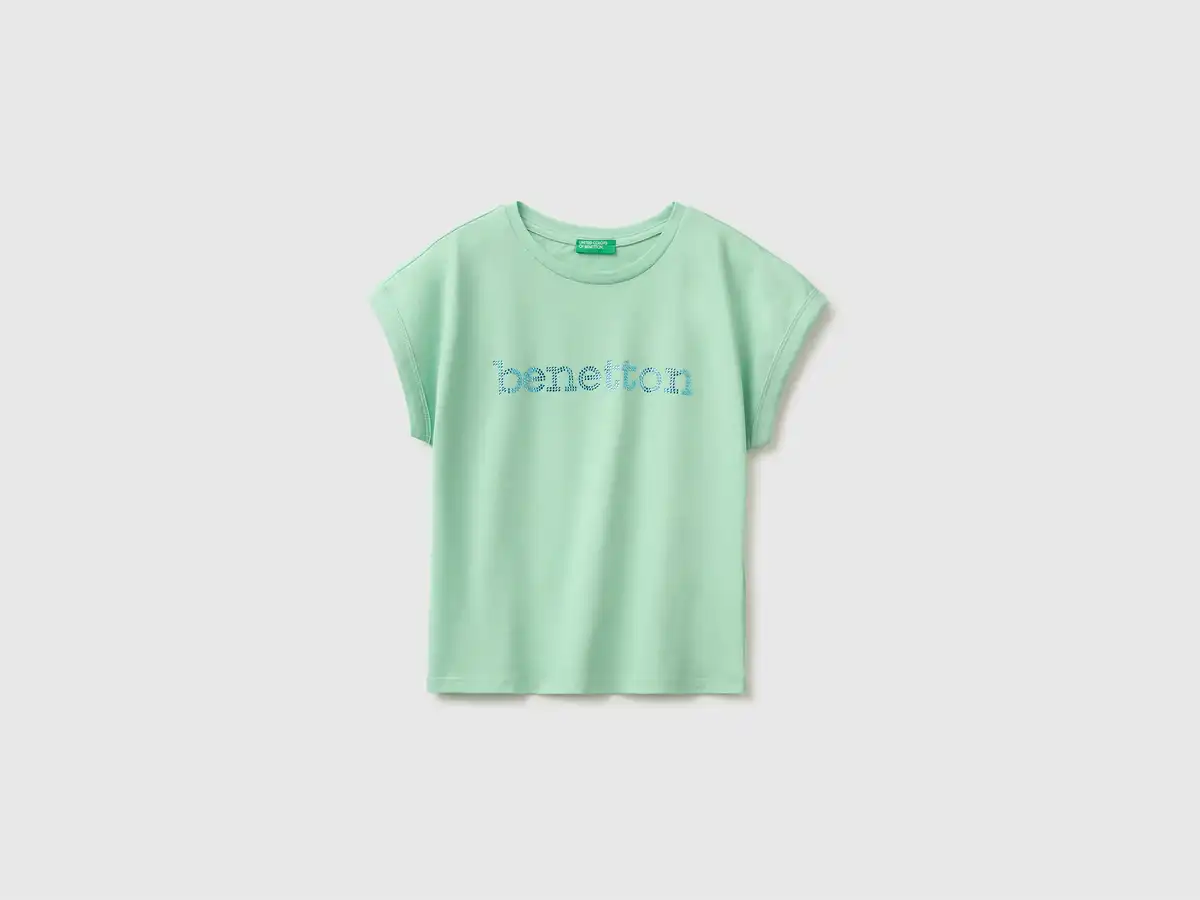 T-shirt with rhinestones