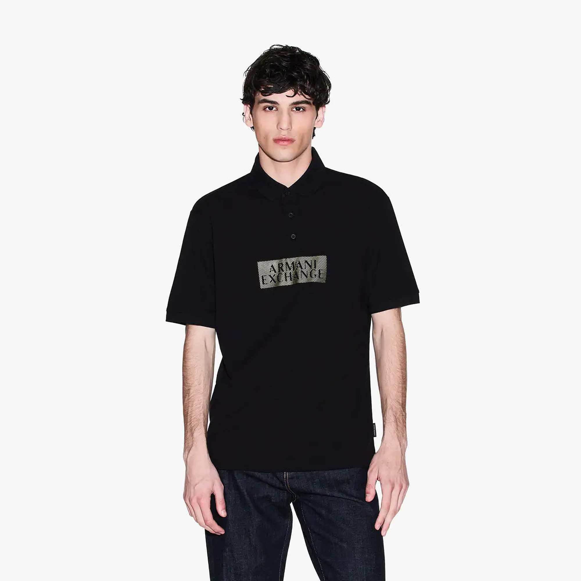 Regular Fit Cotton Polo Shirt With A 3 Button Closure And Central Gold Branding