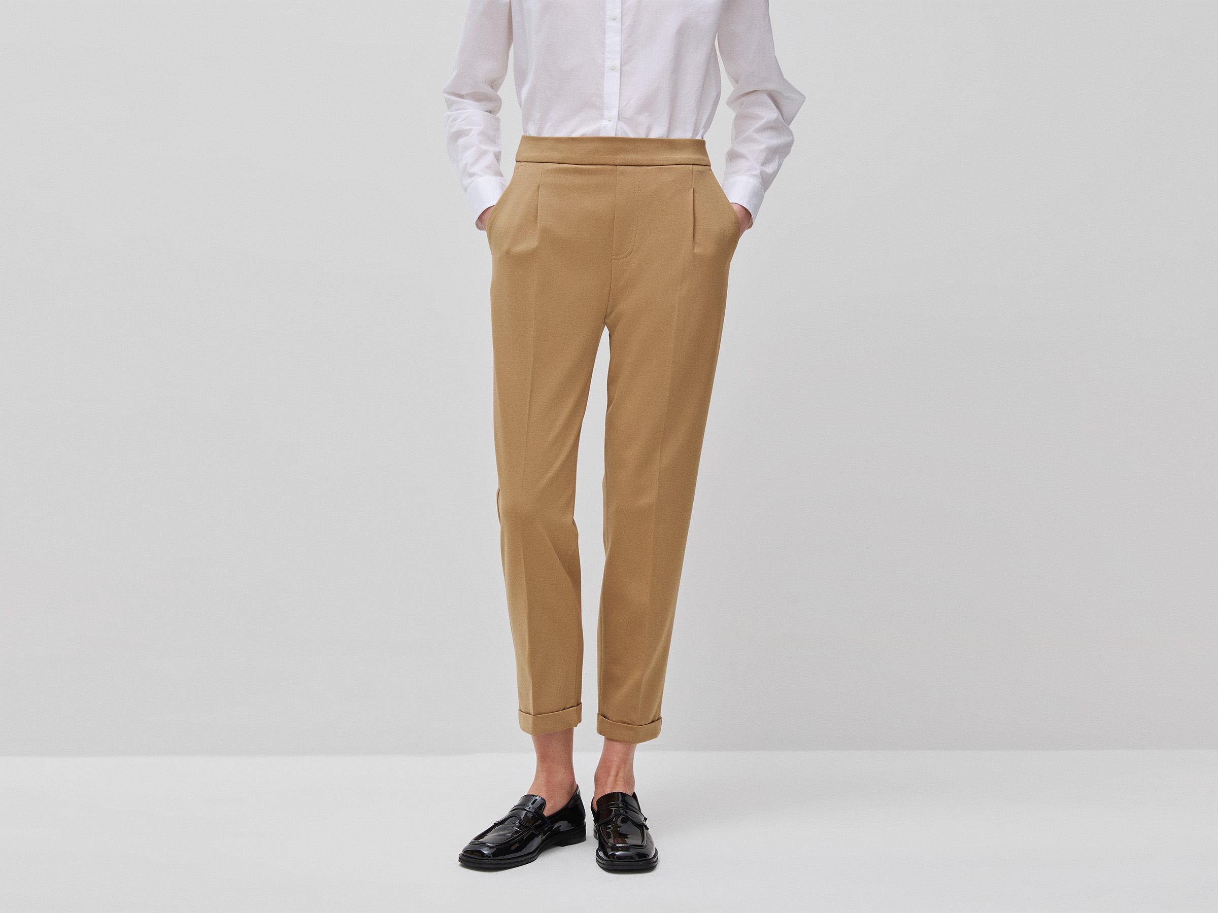Regular fit trousers with crease
